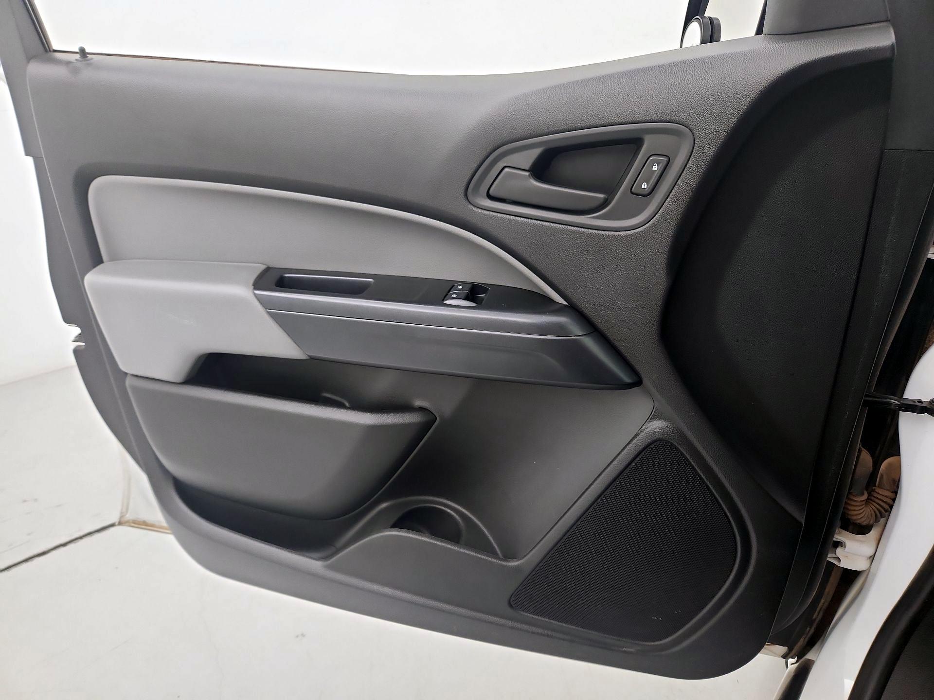 Thumbnail: 2018 Chevrolet Colorado - 12