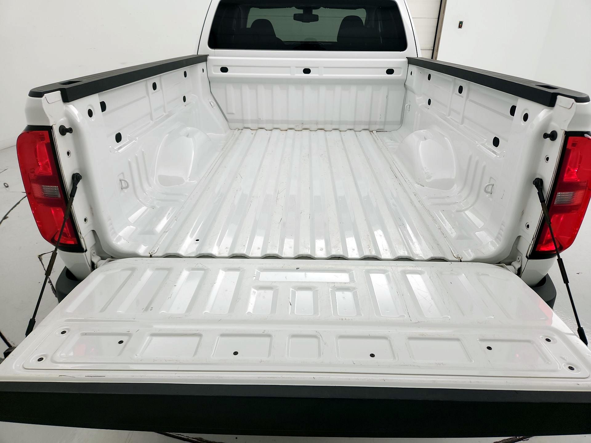 Thumbnail: 2018 Chevrolet Colorado - 20