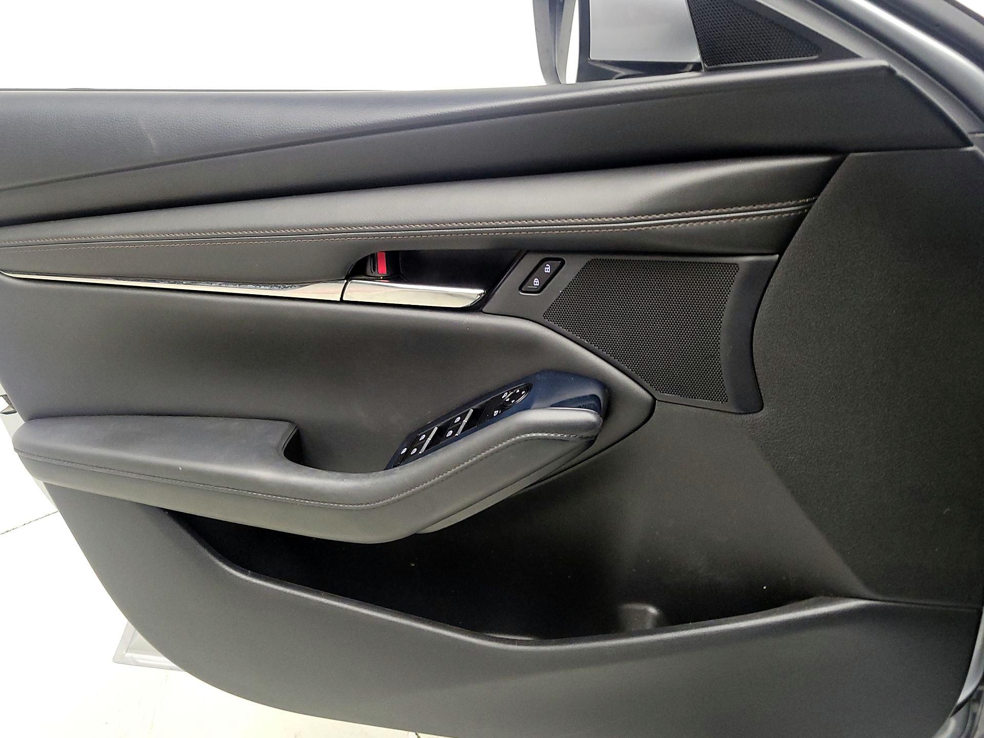 Thumbnail: 2019 Mazda Mazda3 - 12