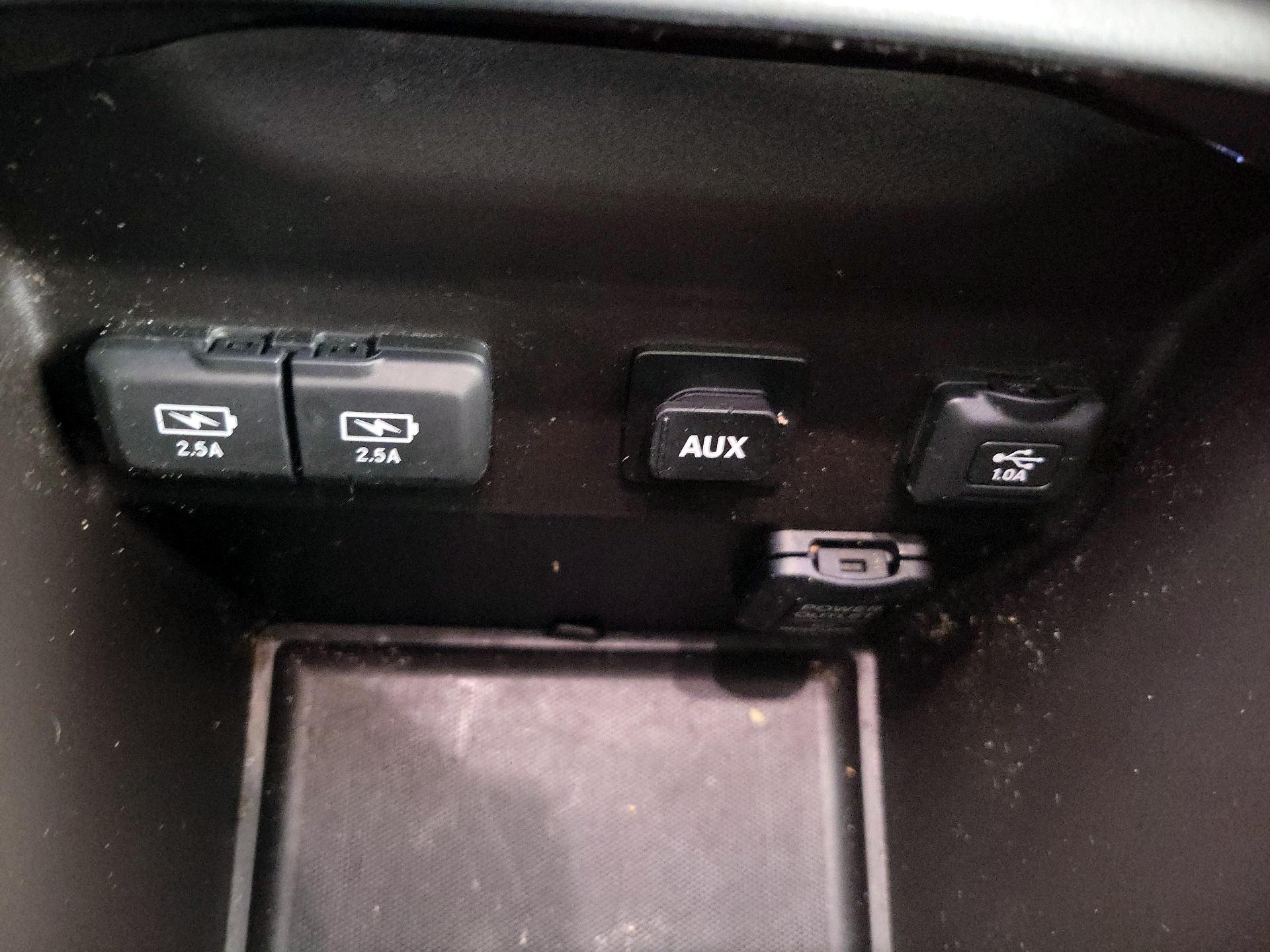 Thumbnail: 2017 Acura MDX - 19