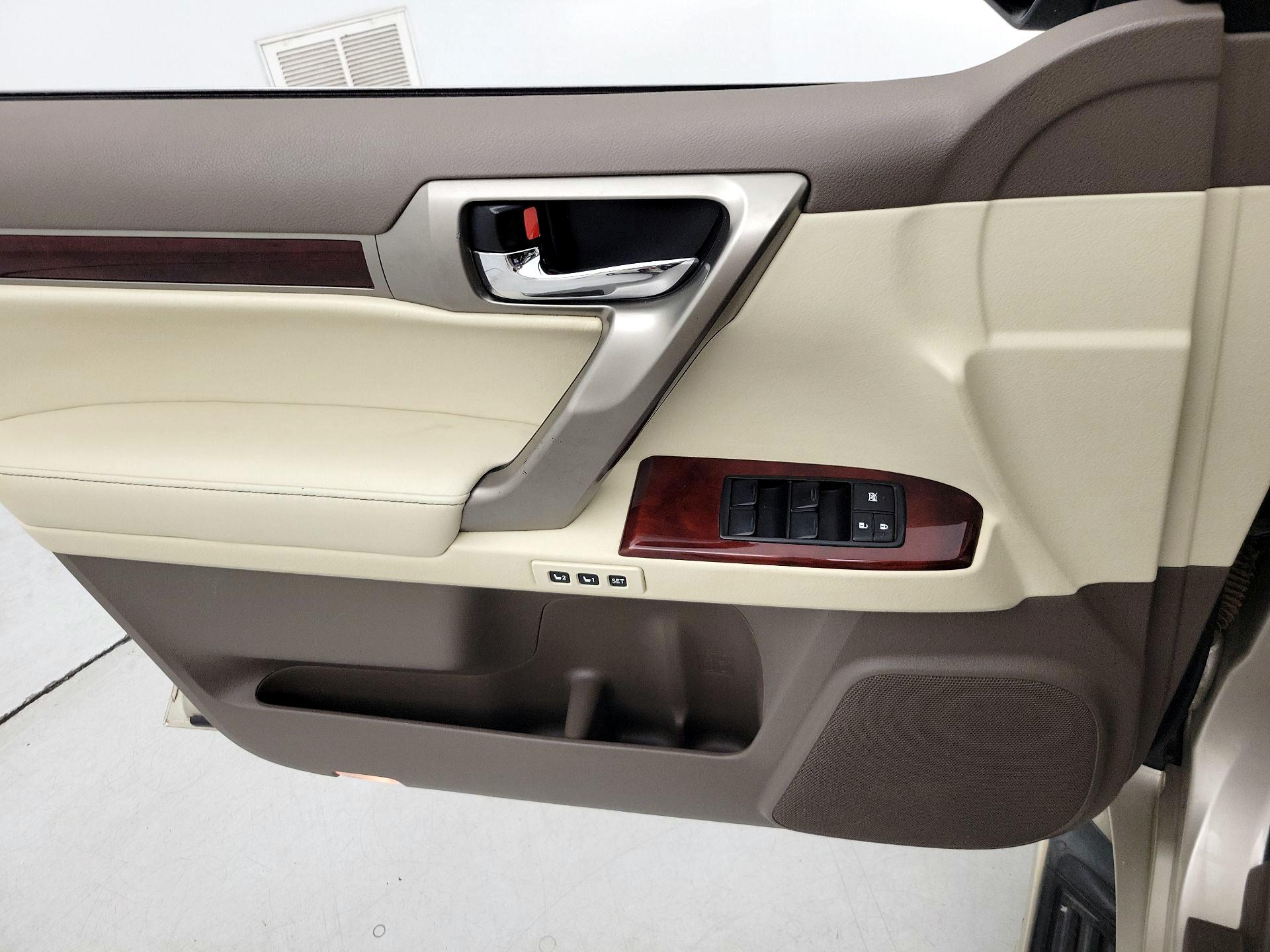 Thumbnail: 2013 Lexus GX - 12