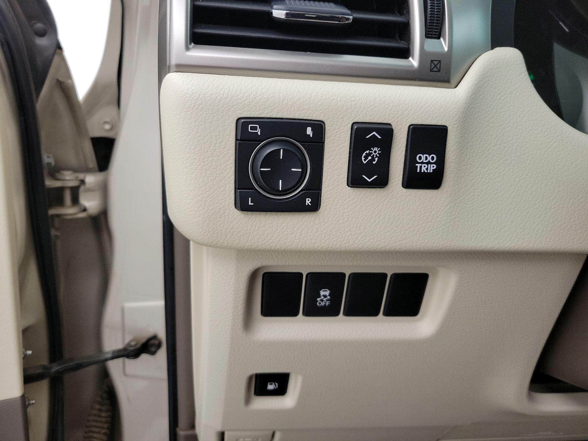 Thumbnail: 2013 Lexus GX - 13