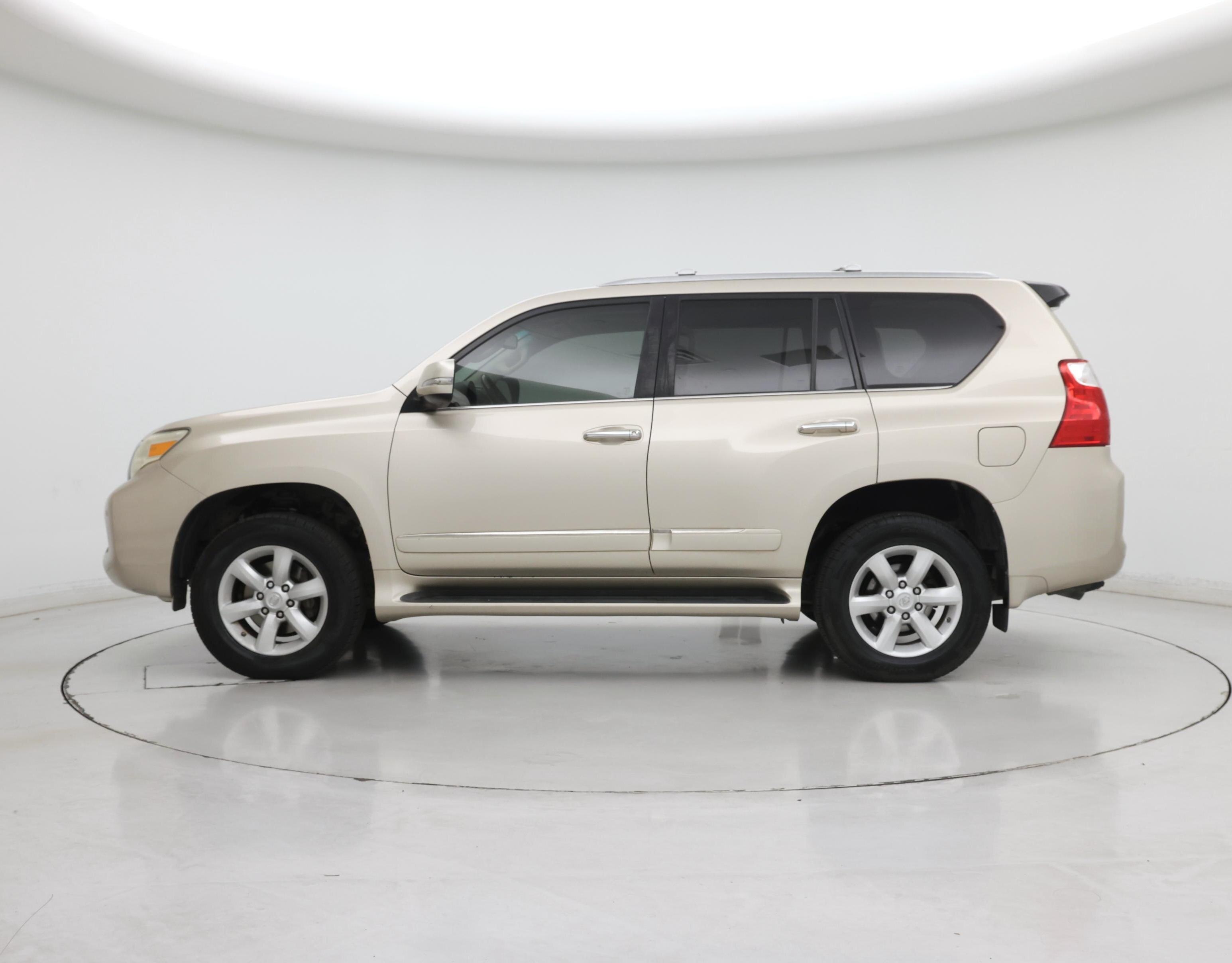 Thumbnail: 2013 Lexus GX - 3