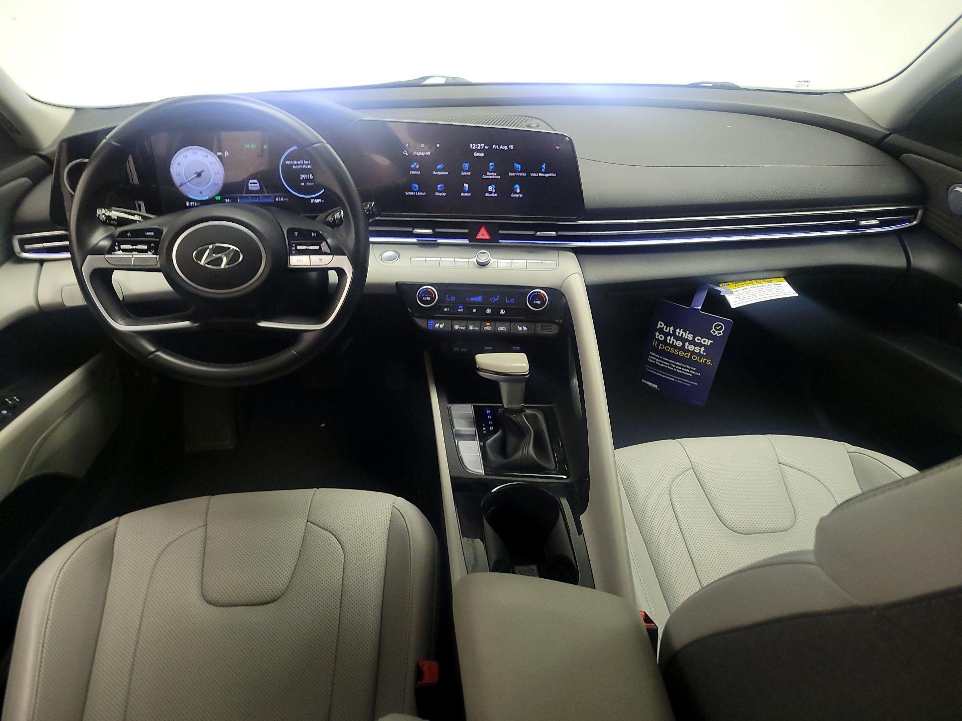 Thumbnail: 2023 Hyundai Elantra - 9