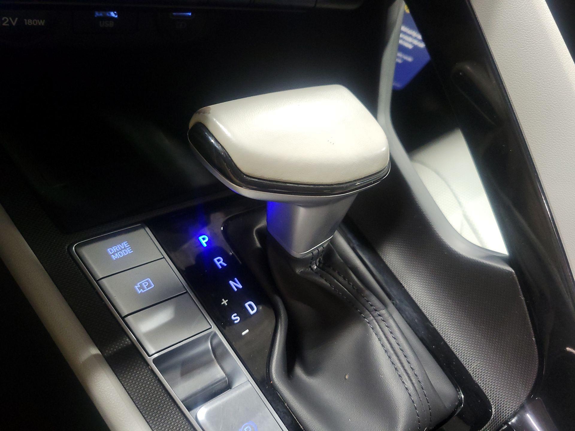 Thumbnail: 2023 Hyundai Elantra - 18
