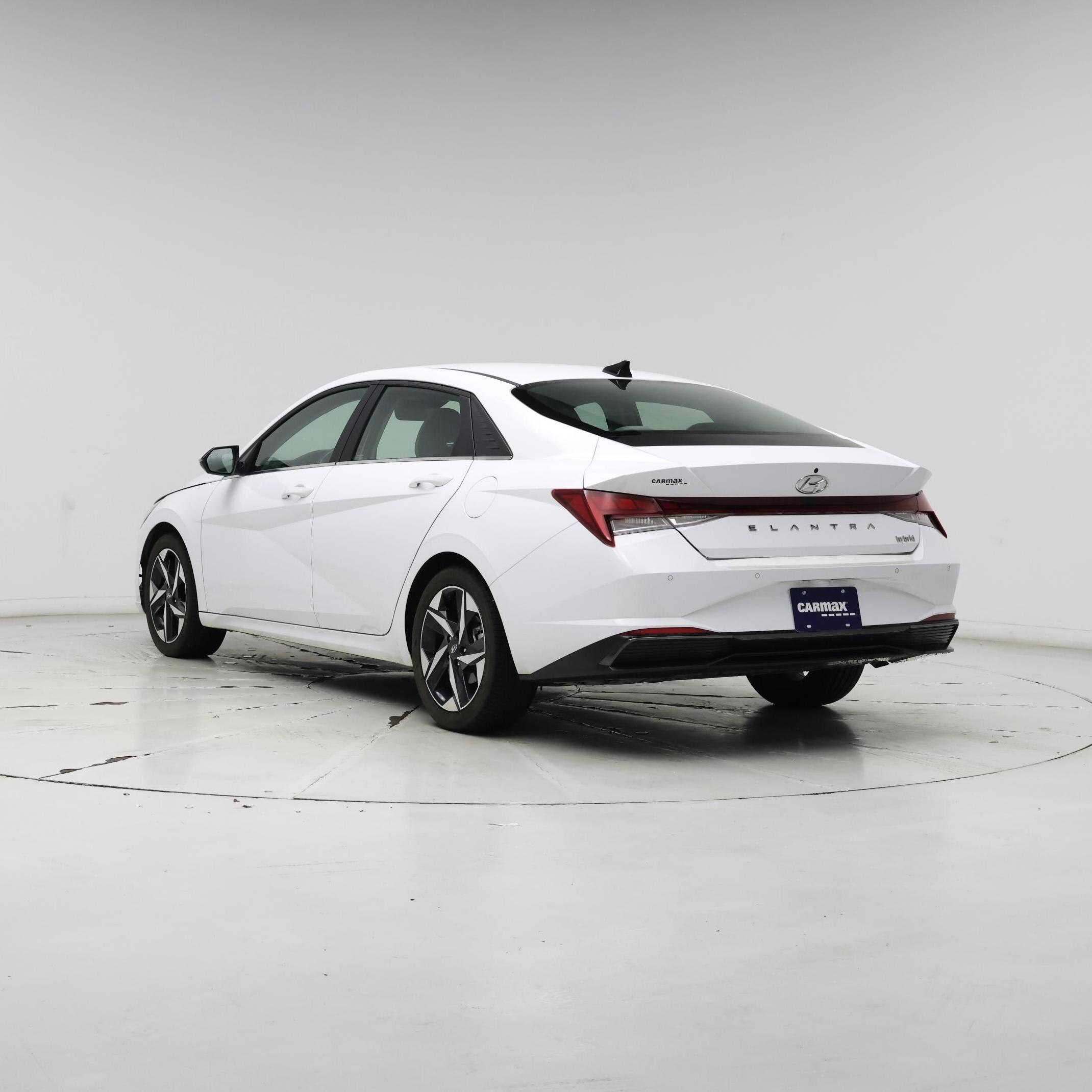 Thumbnail: 2023 Hyundai Elantra - 2