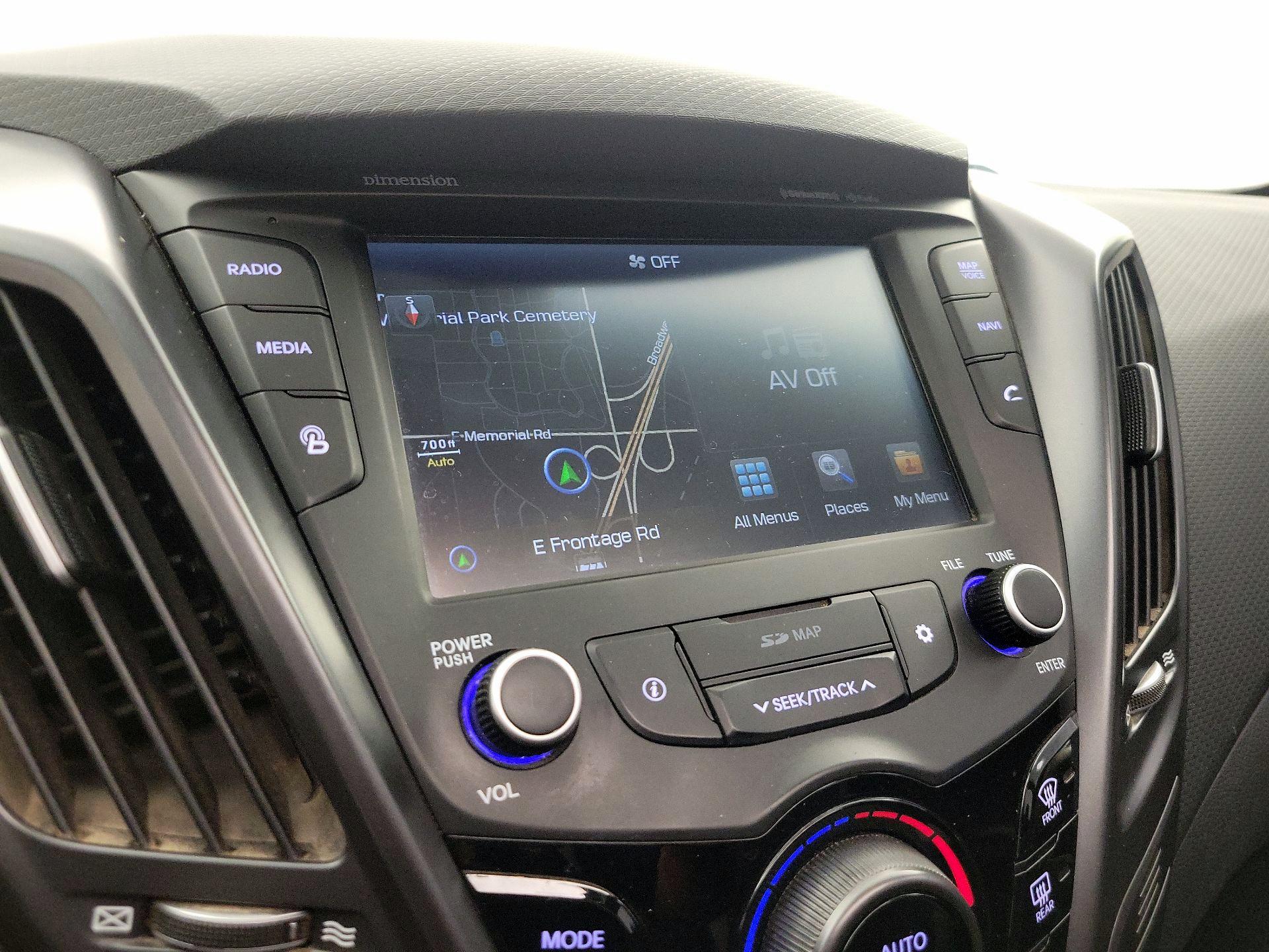 Thumbnail: 2016 Hyundai Veloster - 16