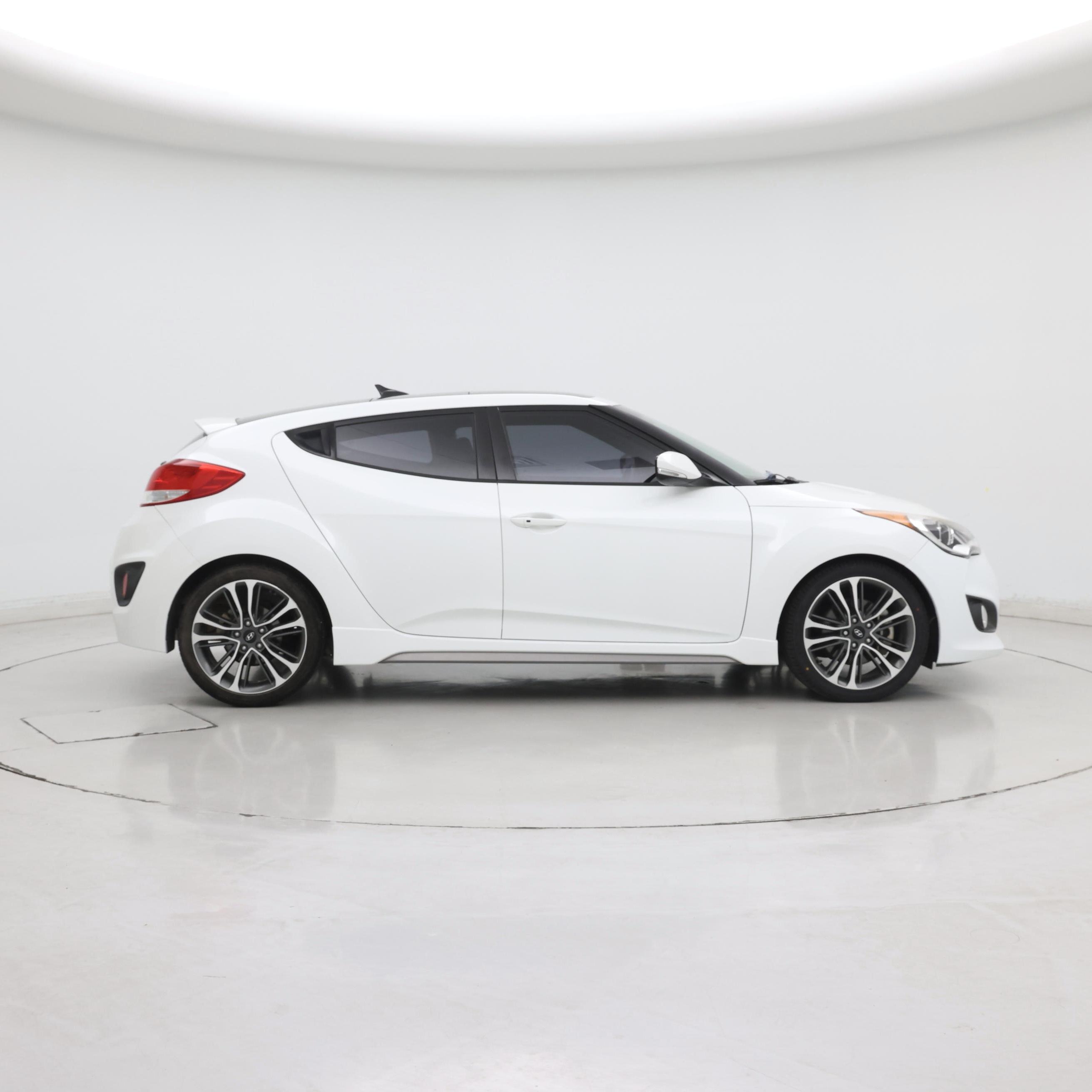 Thumbnail: 2016 Hyundai Veloster - 7