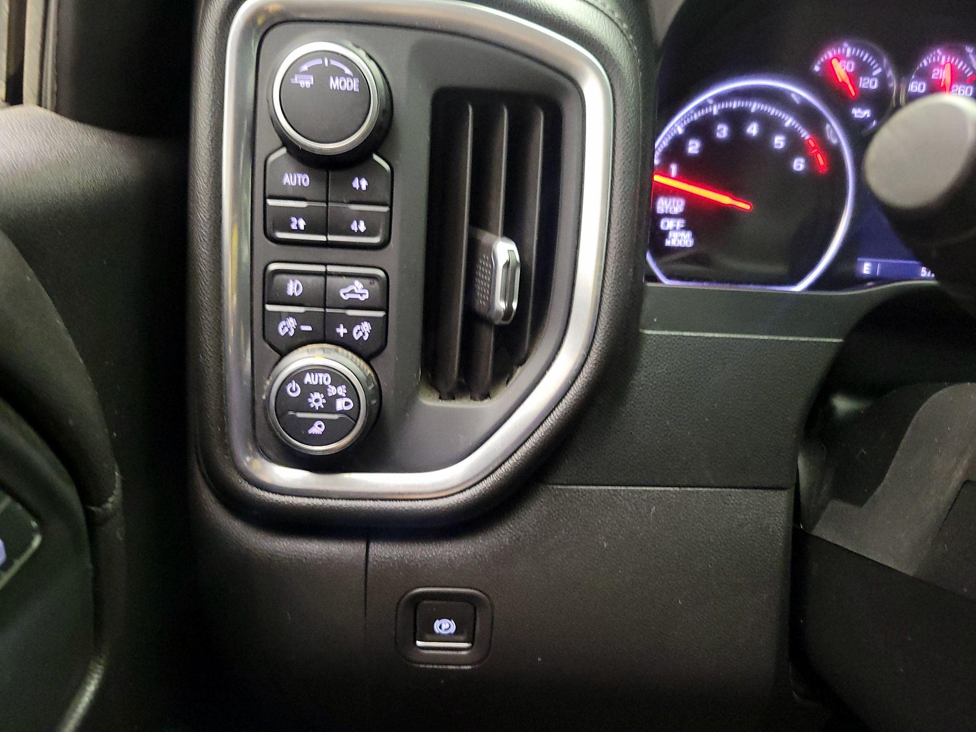 Thumbnail: 2020 Chevrolet Silverado 1500 - 11