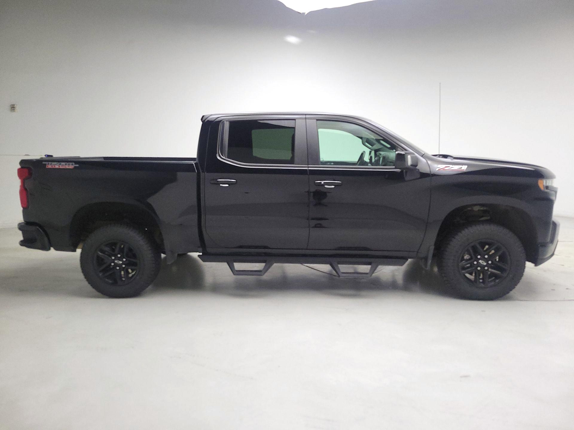 Thumbnail: 2020 Chevrolet Silverado 1500 - 4