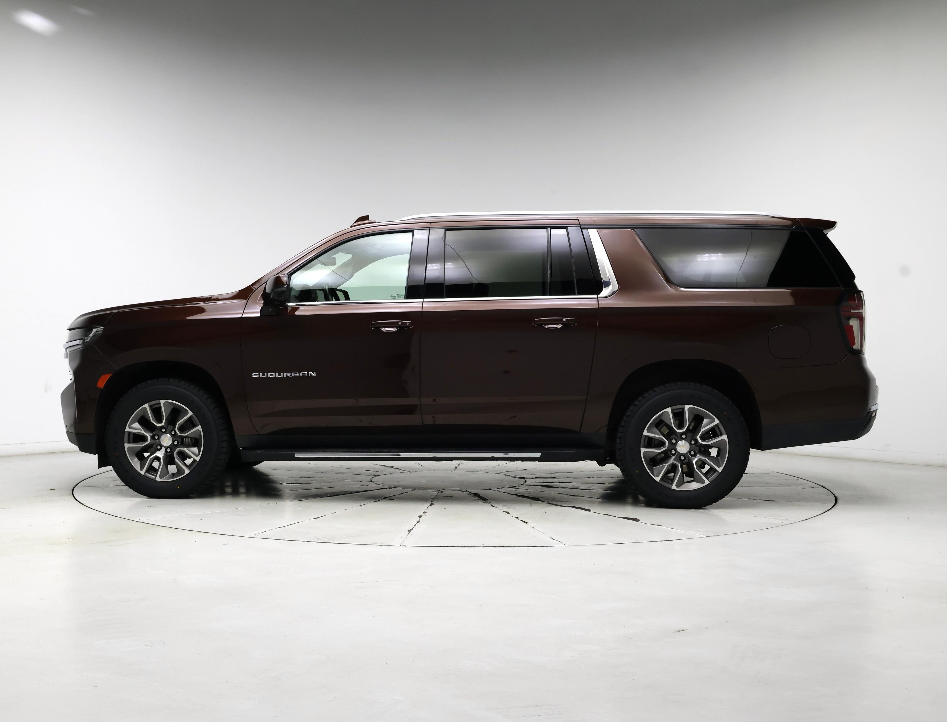 Thumbnail: 2022 Chevrolet Suburban - 3