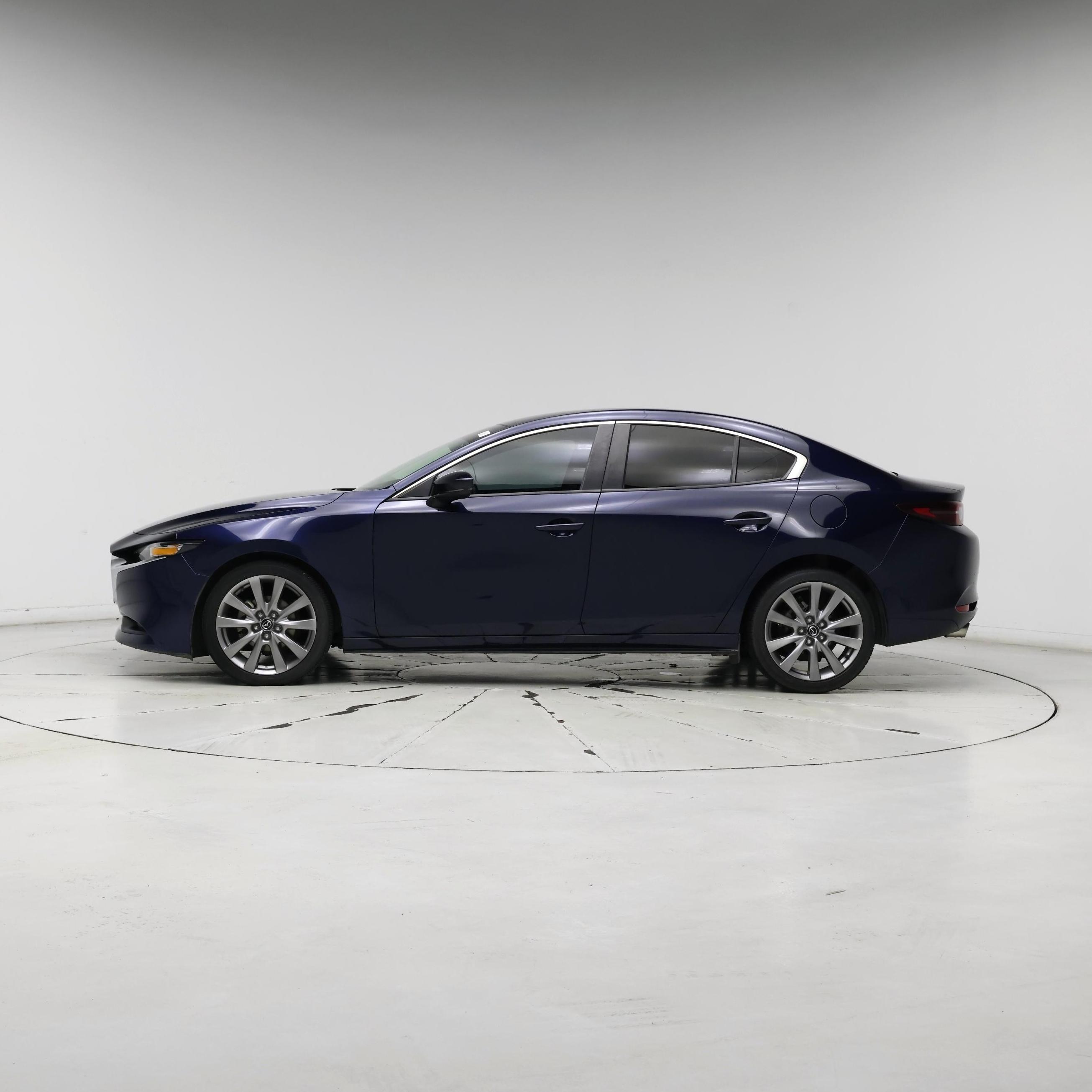 Thumbnail: 2021 Mazda Mazda3 - 3