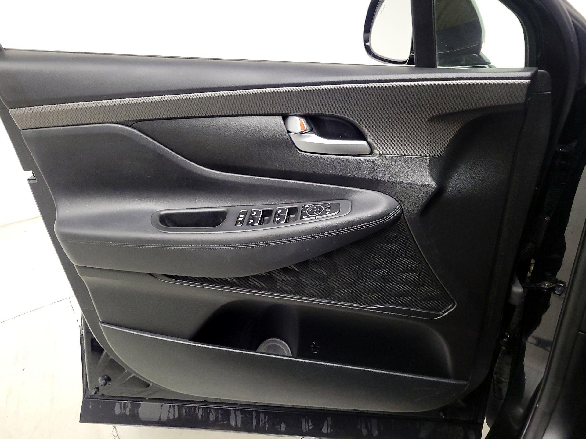 Thumbnail: 2019 Hyundai Santa Fe - 12