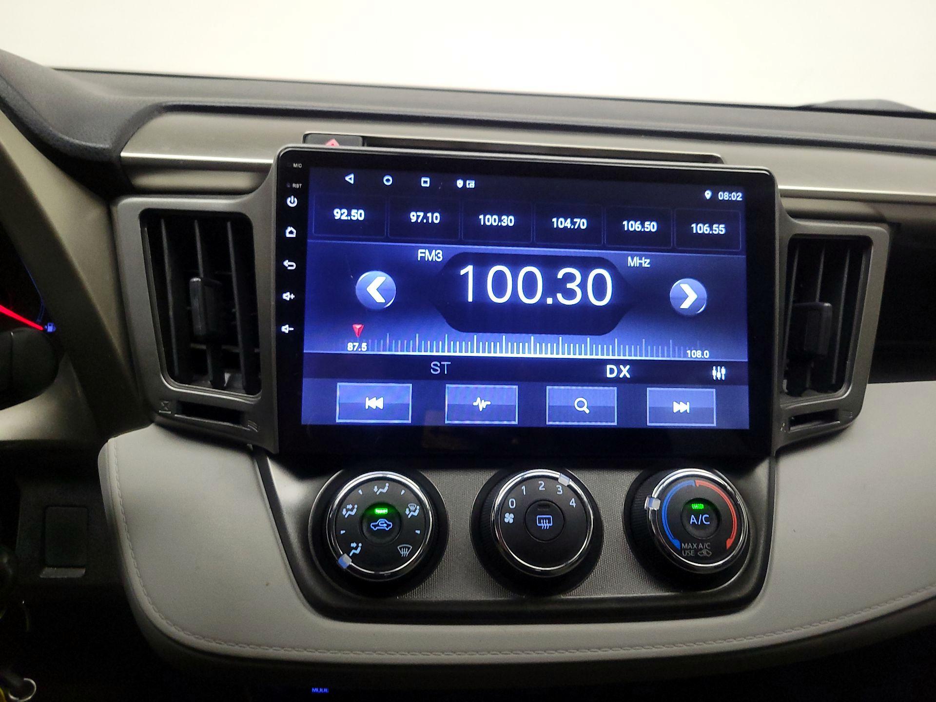Thumbnail: 2015 Toyota RAV4 - 16