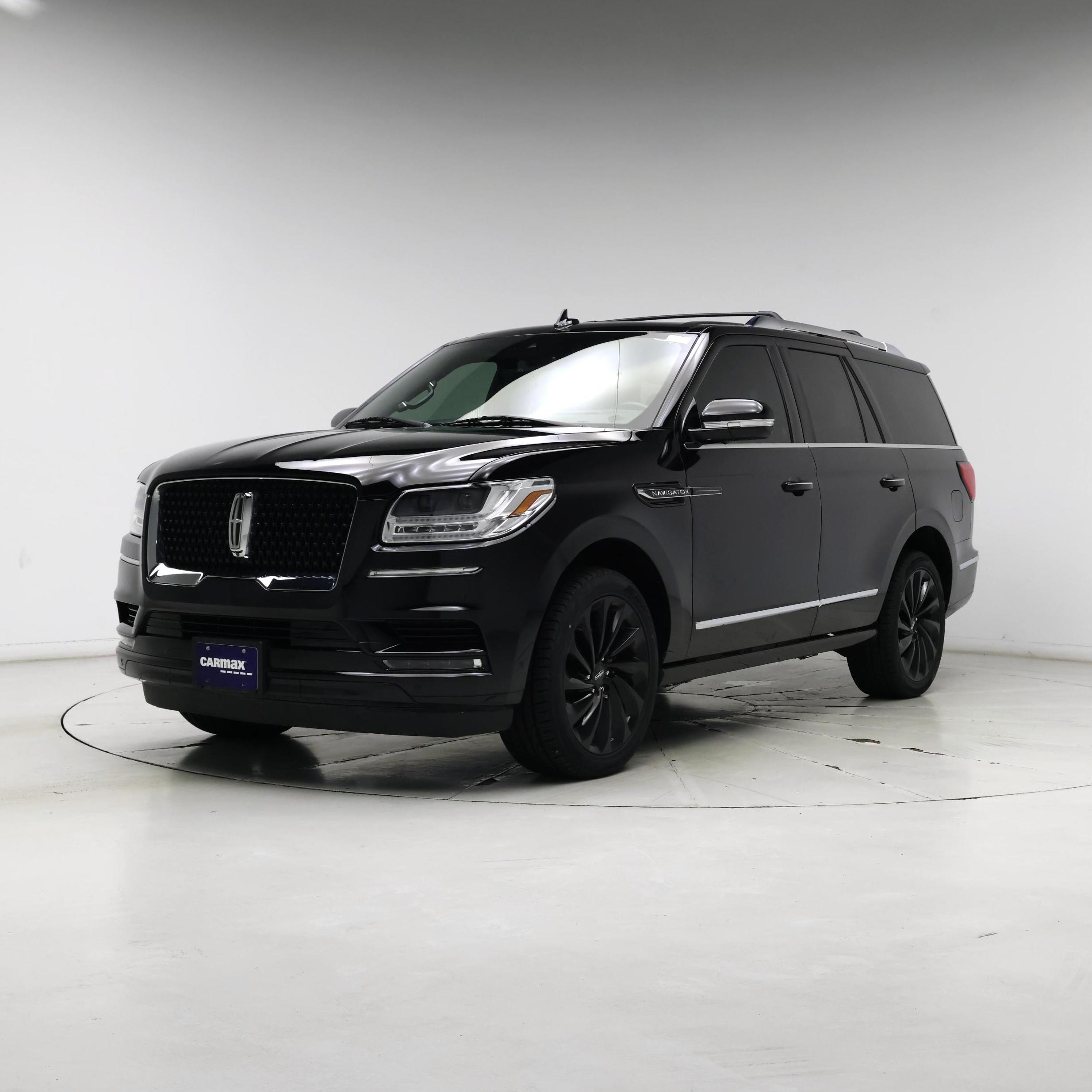 Thumbnail: 2021 Lincoln Navigator - 4