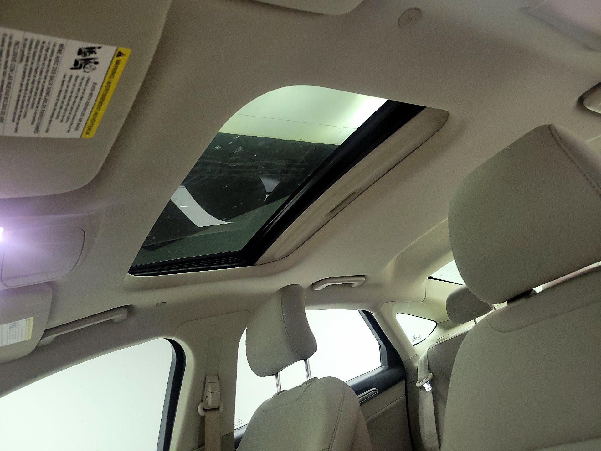 Thumbnail: 2019 Ford Fusion - 18