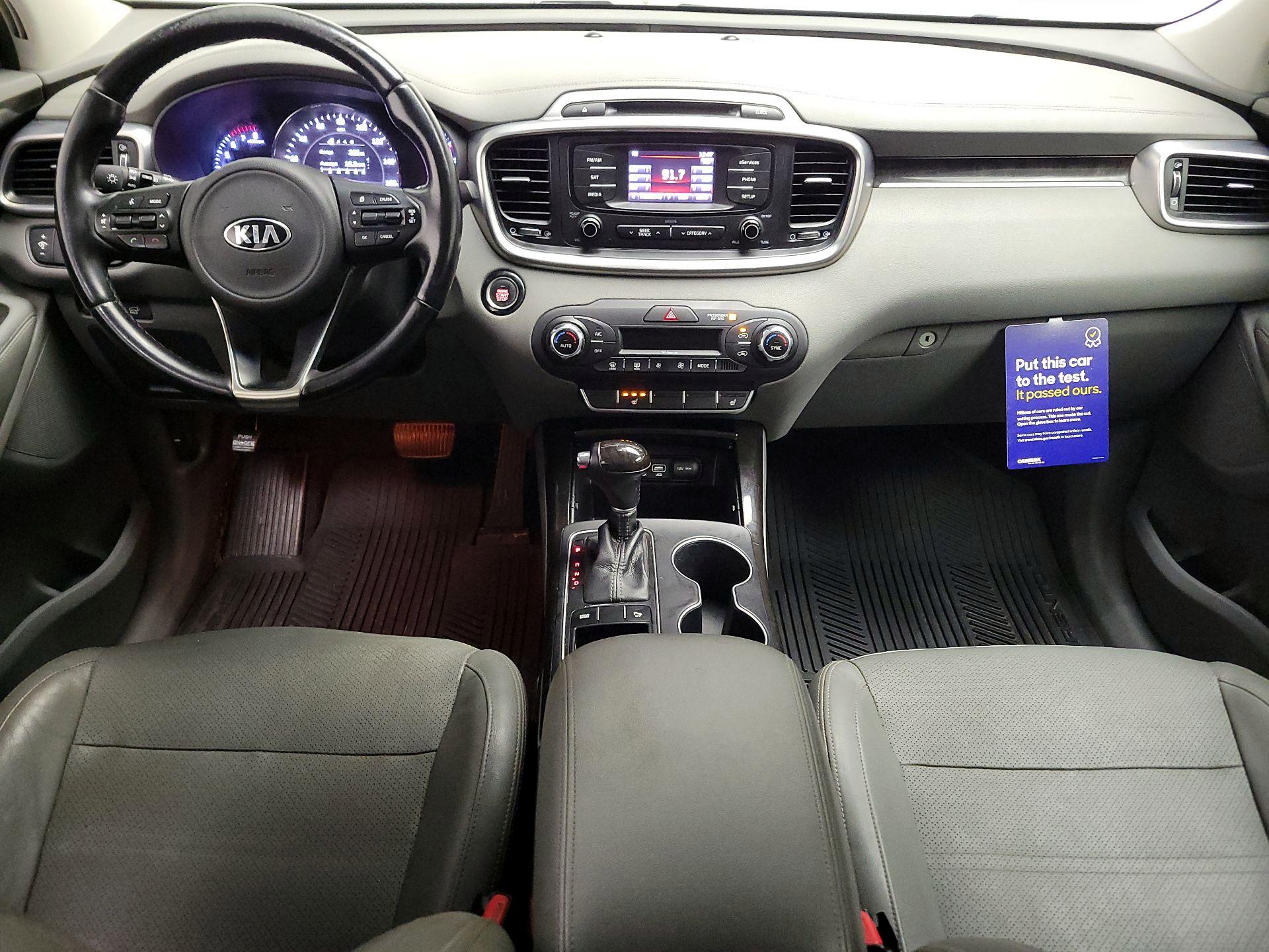 Thumbnail: 2016 Kia Sorento - 9