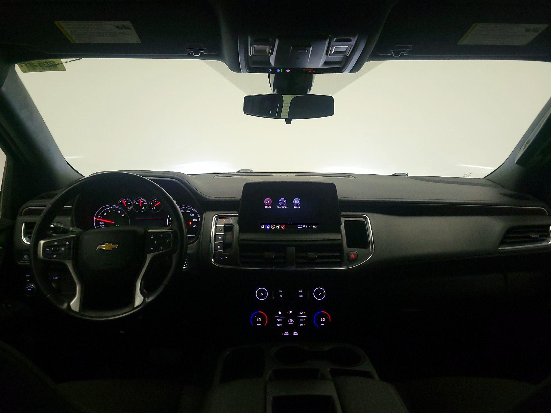 Thumbnail: 2022 Chevrolet Suburban - 9