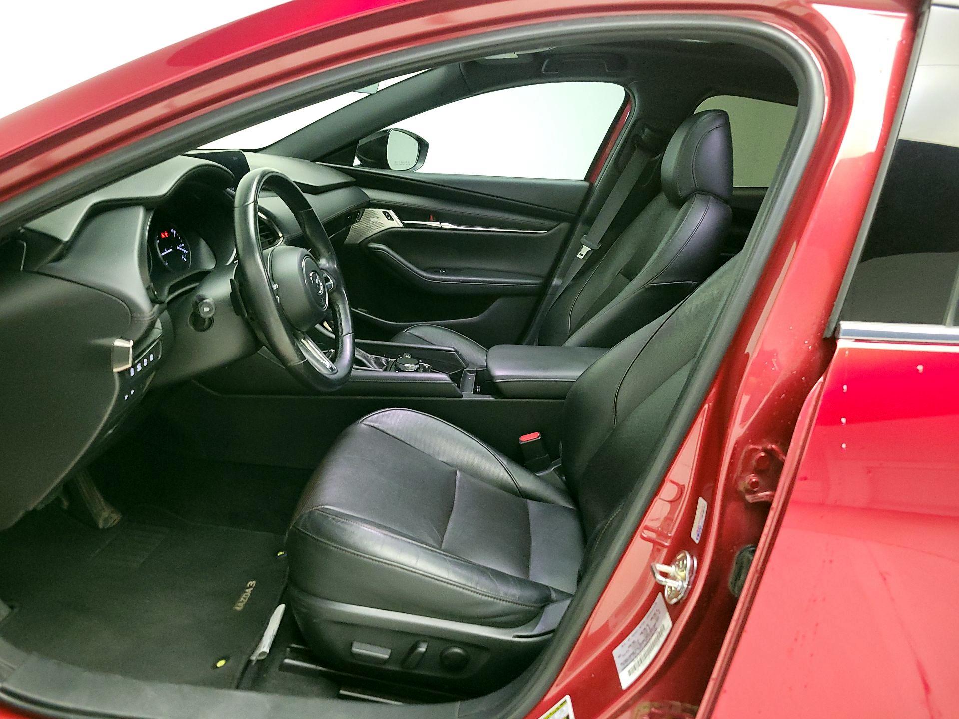 Thumbnail: 2022 Mazda Mazda3 - 11