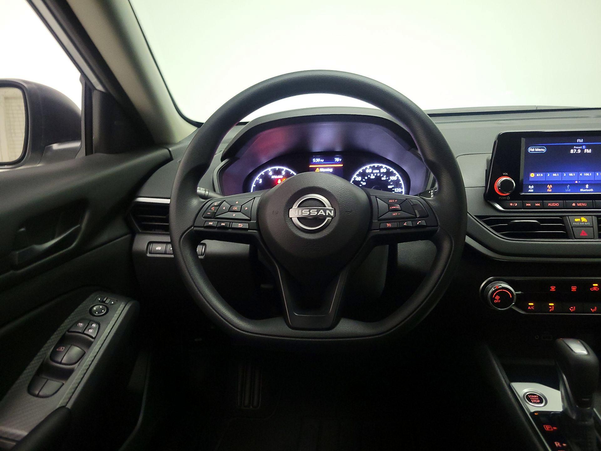 Thumbnail: 2024 Nissan Altima - 10