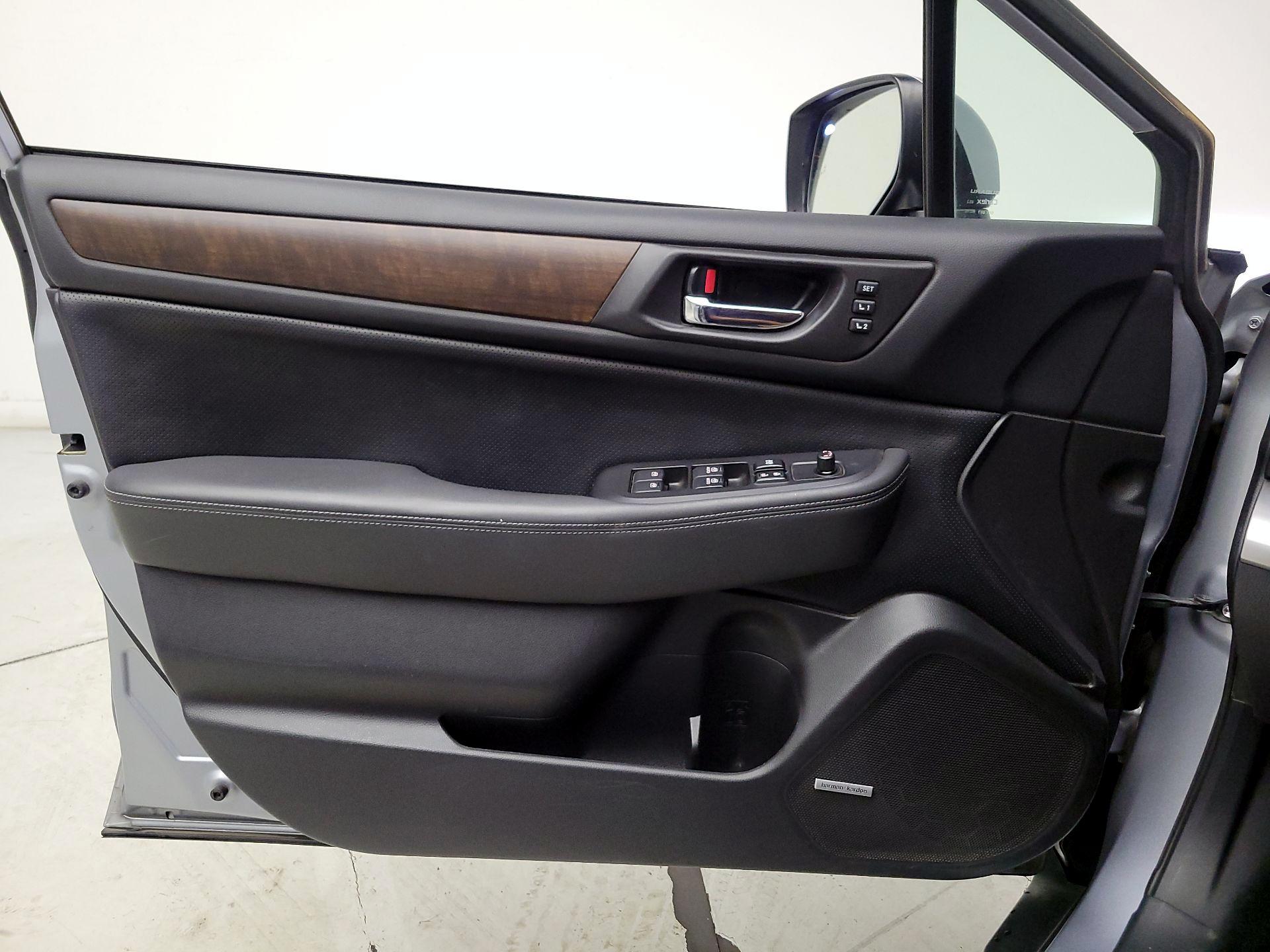 Thumbnail: 2015 Subaru Outback - 12