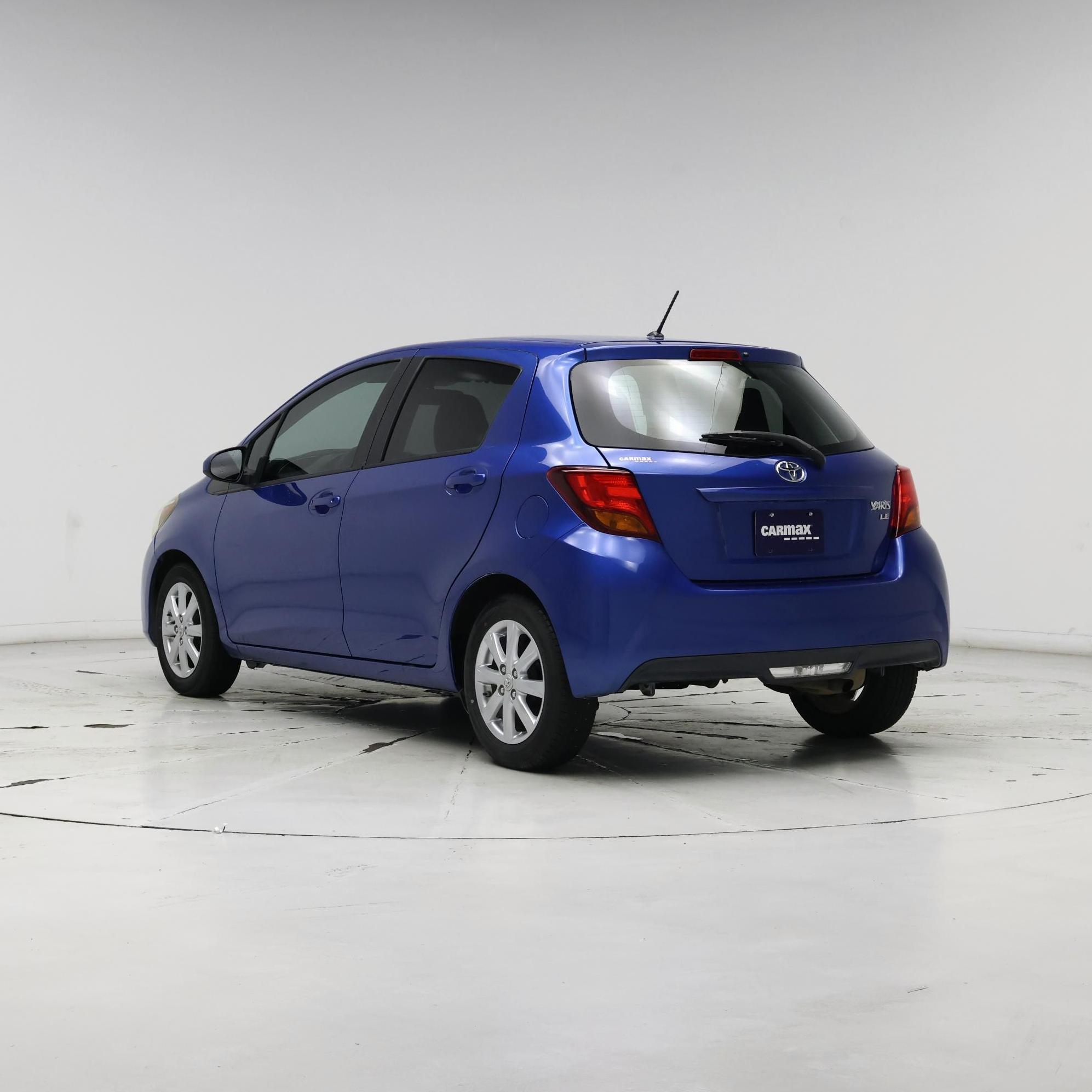 Thumbnail: 2015 Toyota Yaris - 2