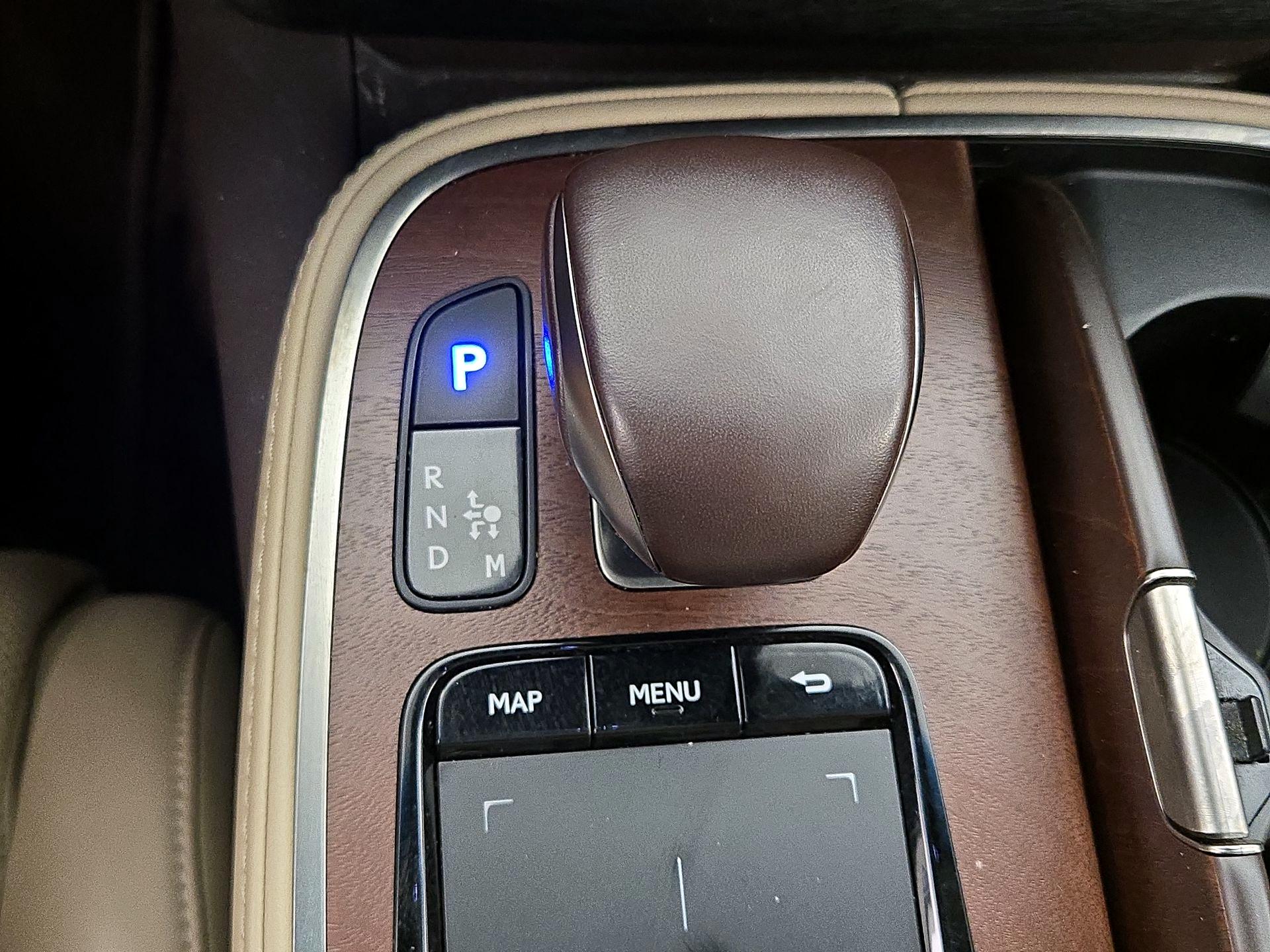 Thumbnail: 2020 Lexus LS - 18