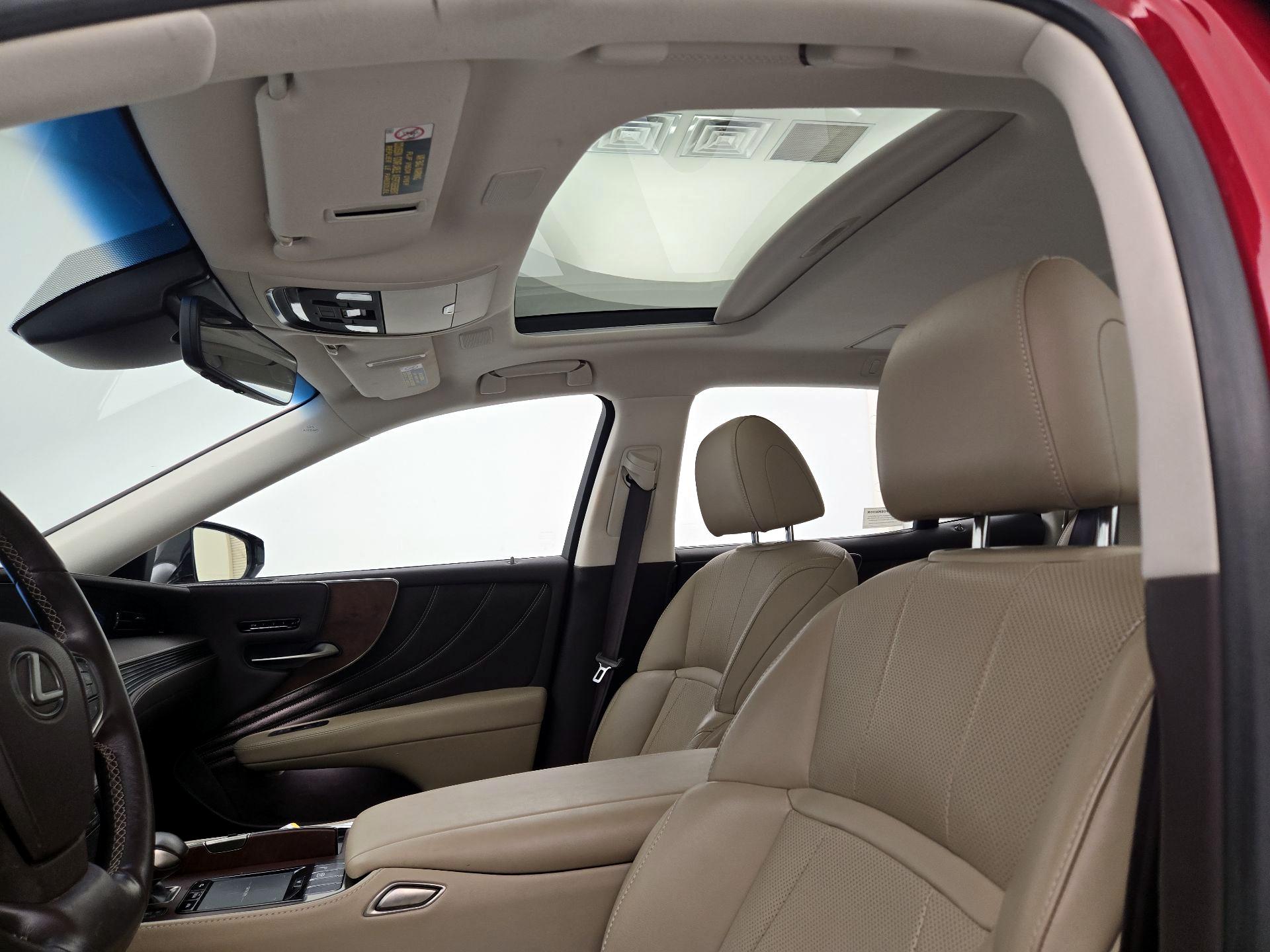 Thumbnail: 2020 Lexus LS - 20
