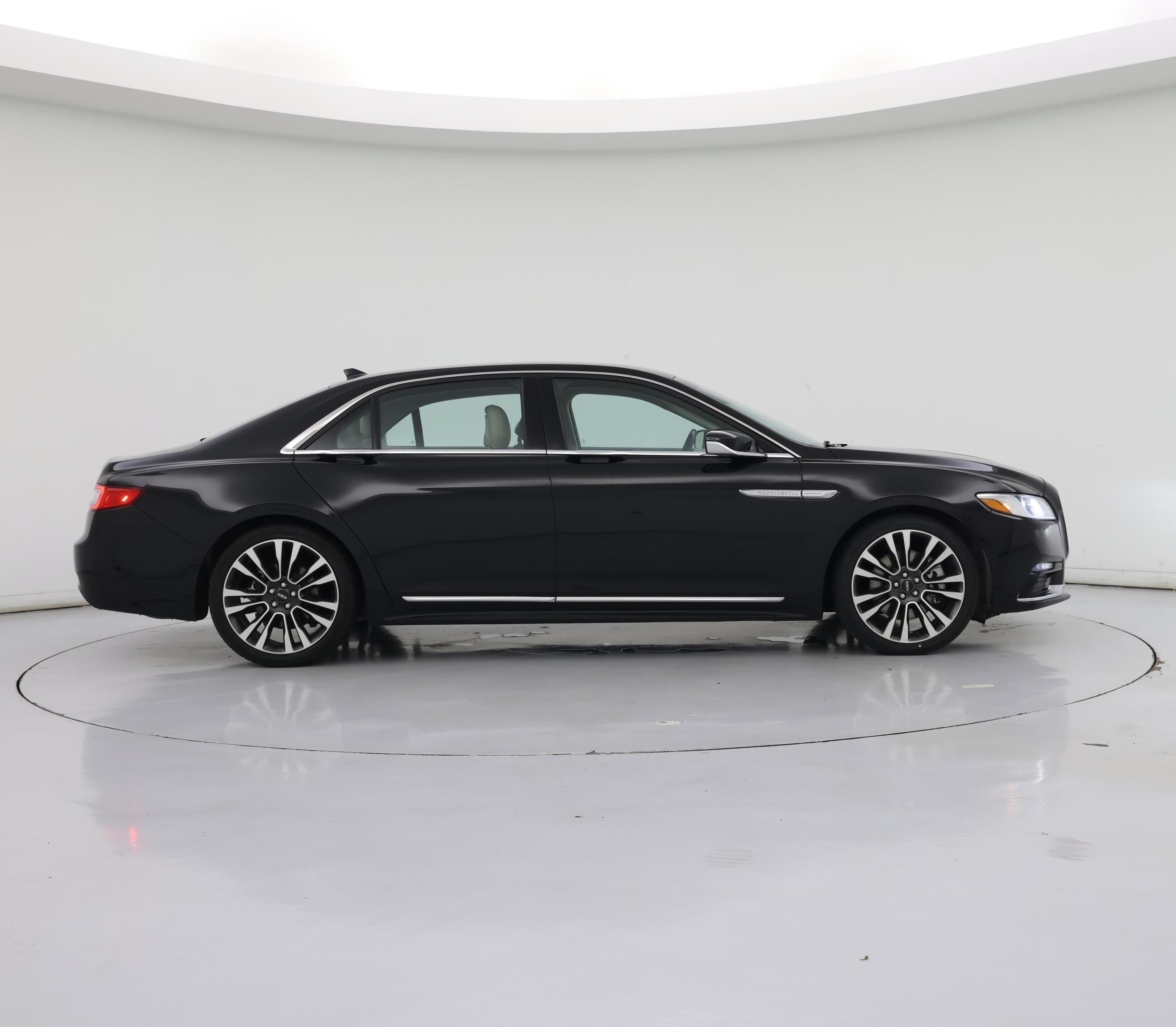Thumbnail: 2020 Lincoln Continental - 7