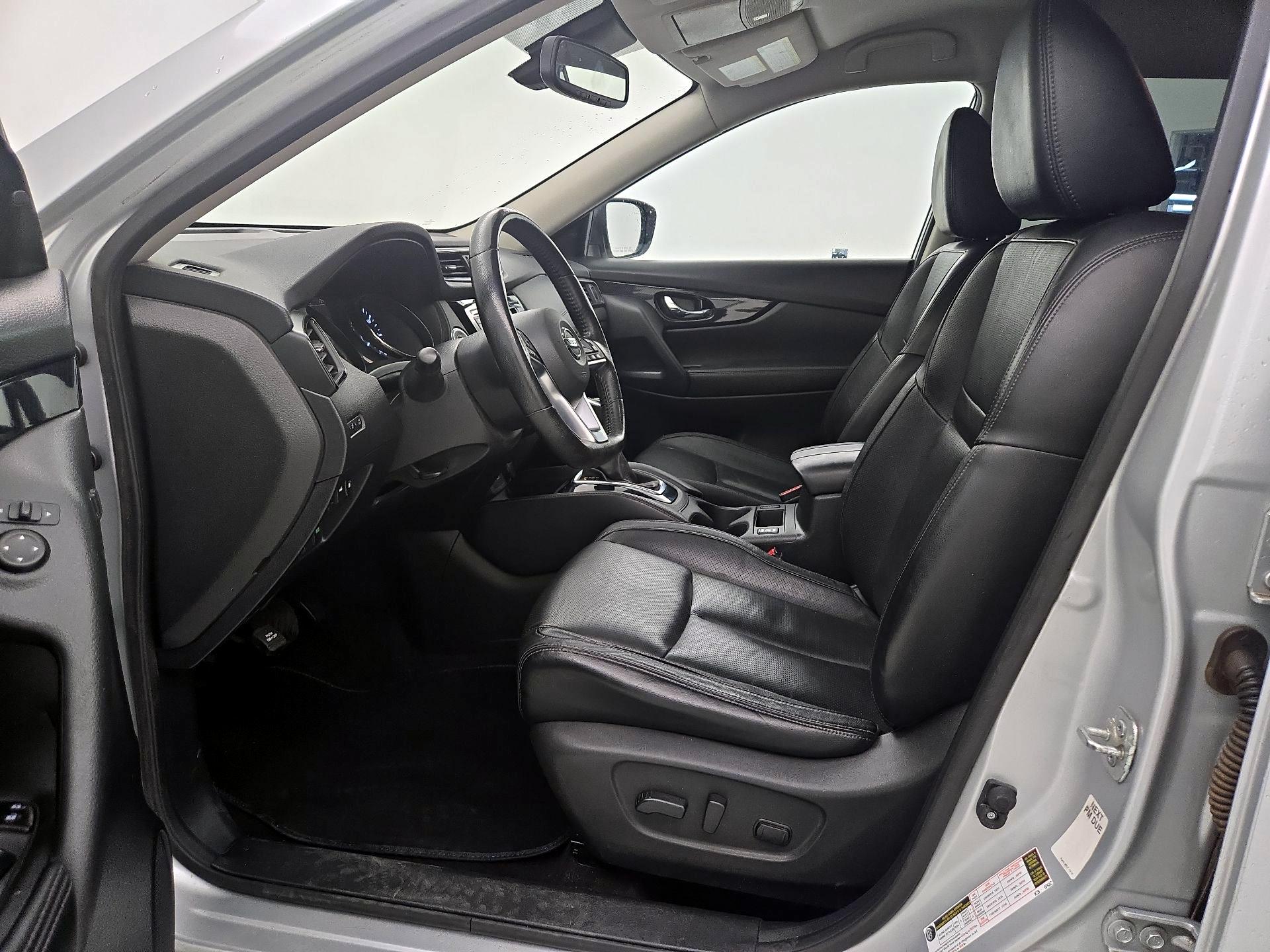 Thumbnail: 2018 Nissan Rogue - 11