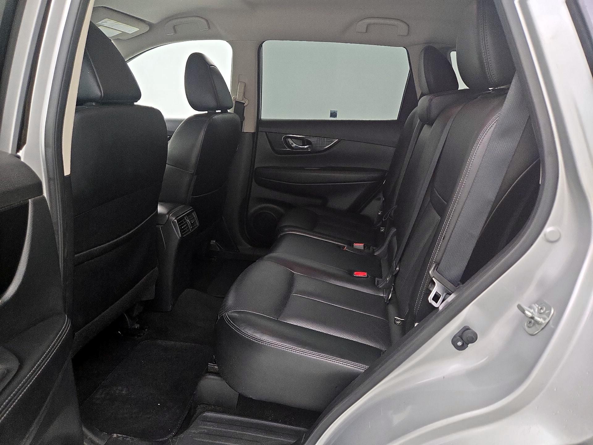 Thumbnail: 2018 Nissan Rogue - 20