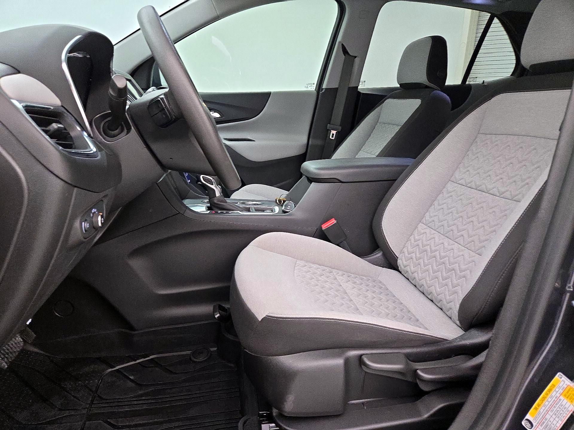 Thumbnail: 2022 Chevrolet Equinox - 11