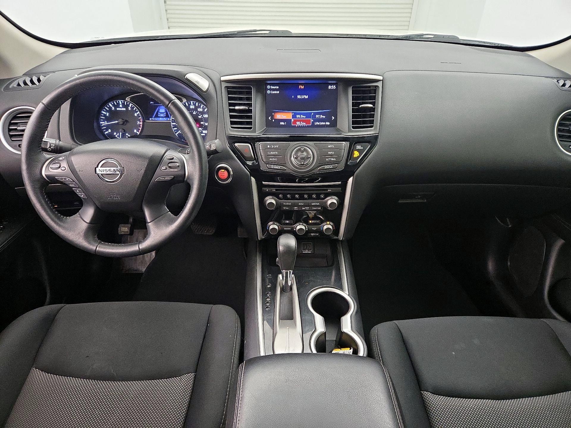 Thumbnail: 2019 Nissan Pathfinder - 9