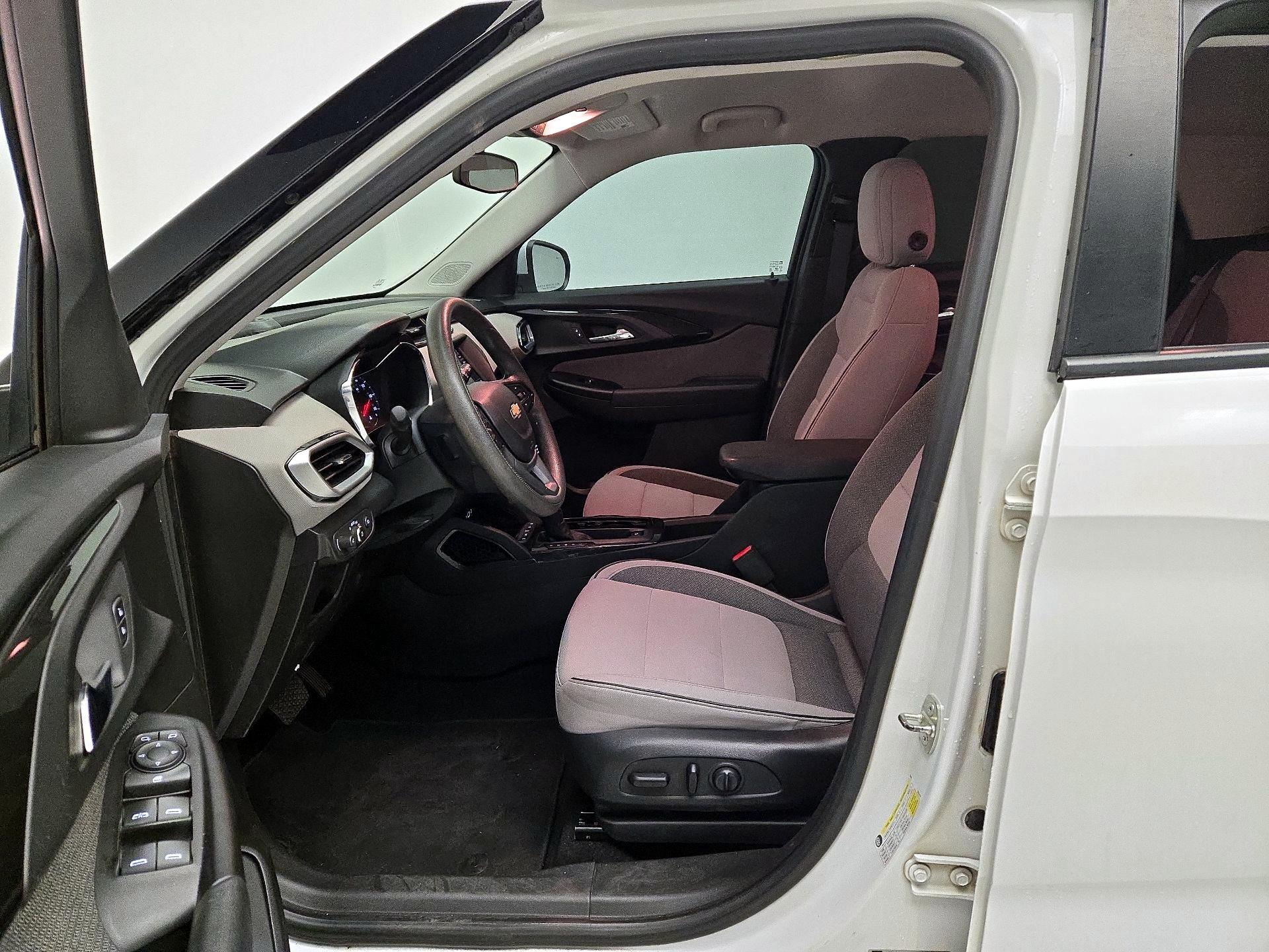 Thumbnail: 2022 Chevrolet TrailBlazer - 11