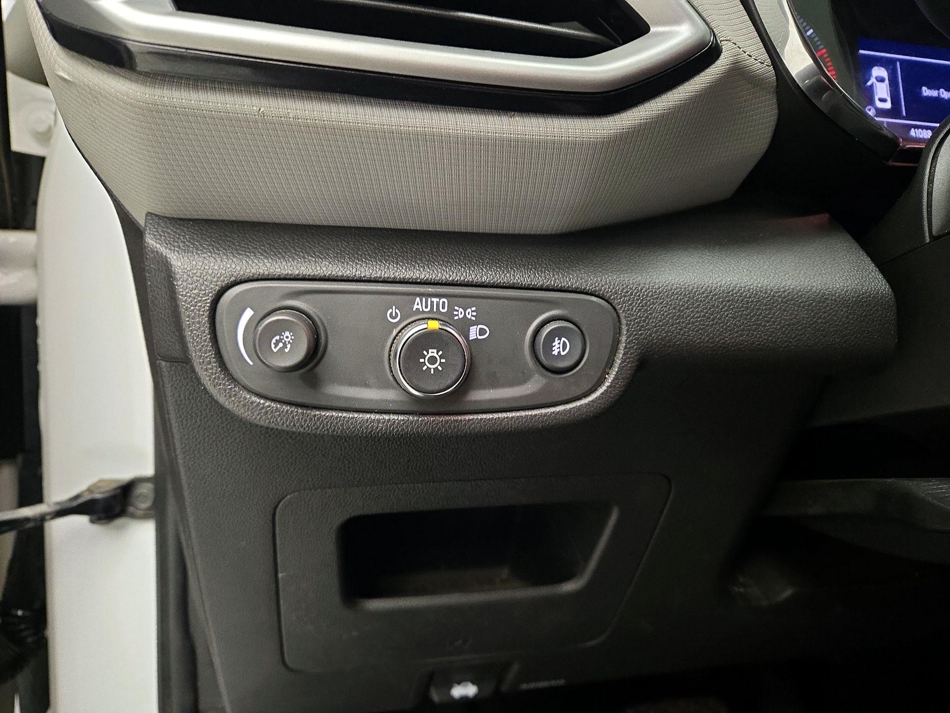 Thumbnail: 2022 Chevrolet TrailBlazer - 13