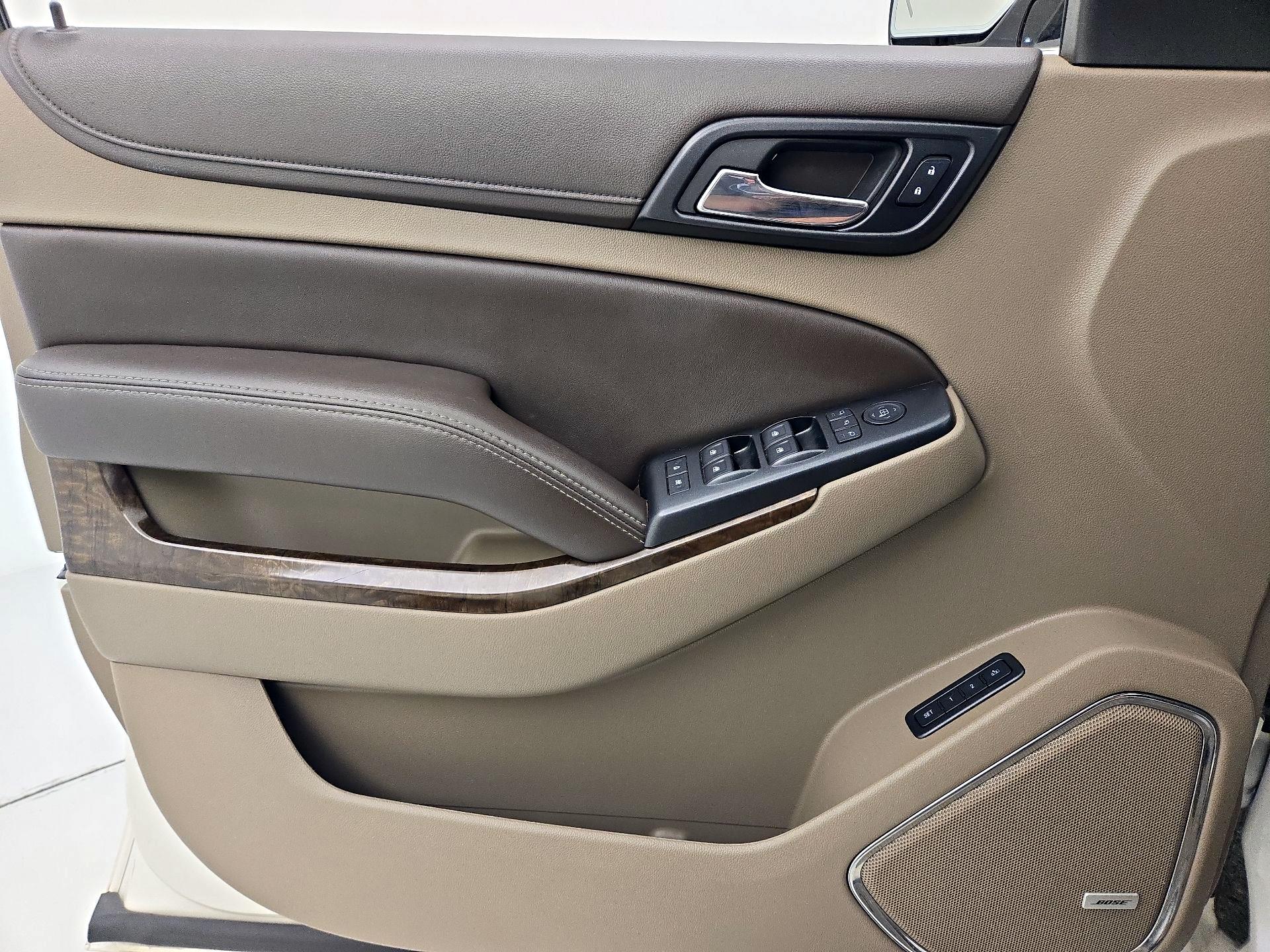 Thumbnail: 2015 Chevrolet Tahoe - 12