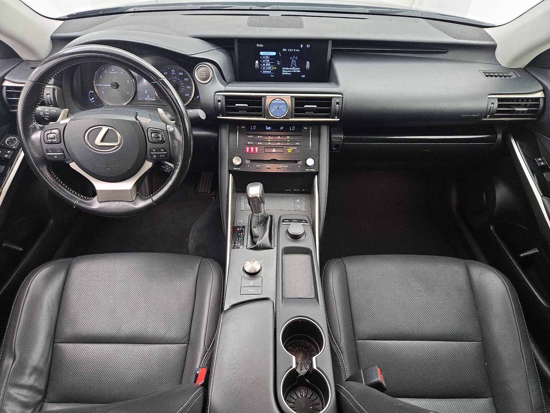 Thumbnail: 2017 Lexus IS - 9