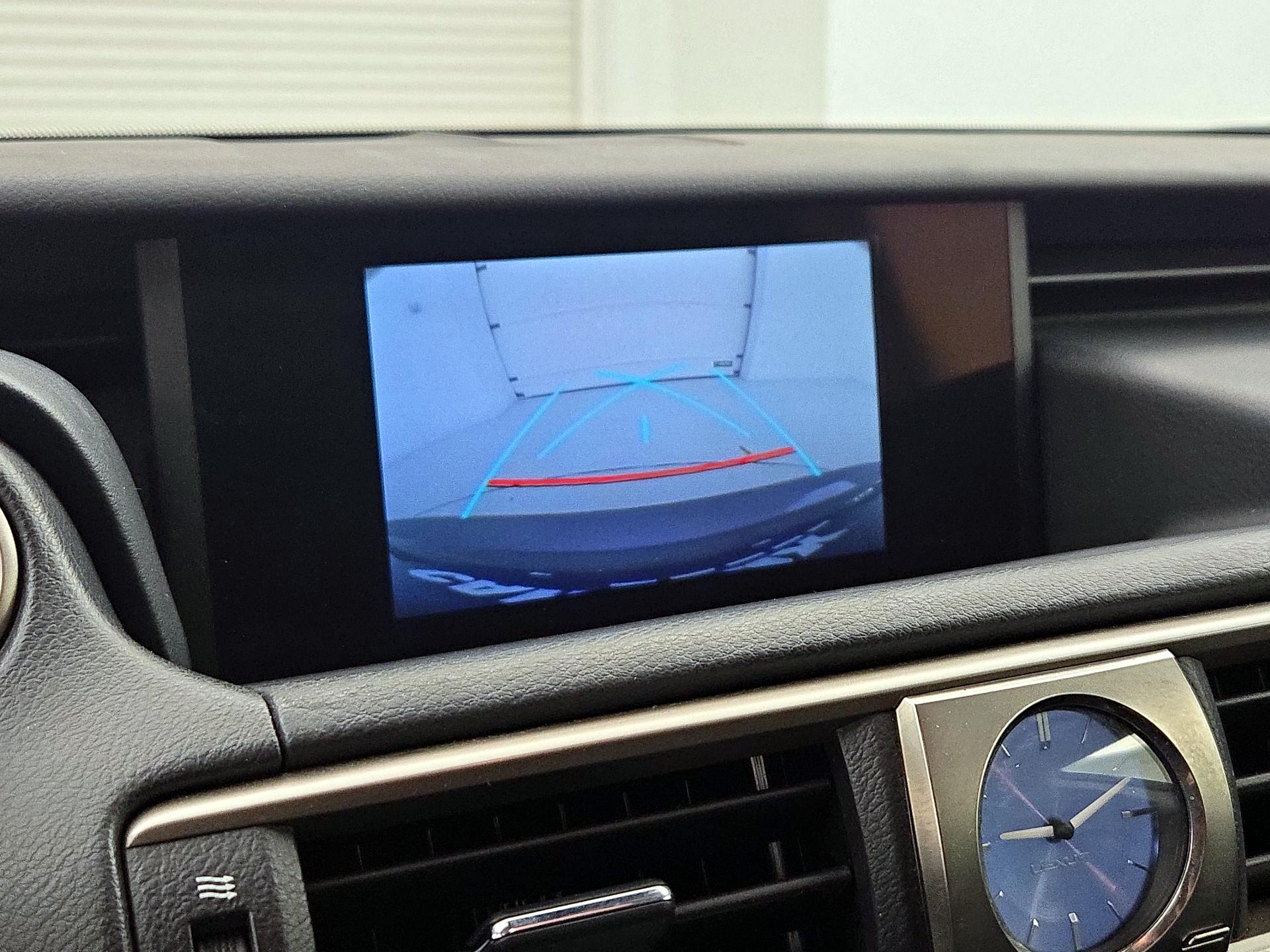 Thumbnail: 2017 Lexus IS - 14