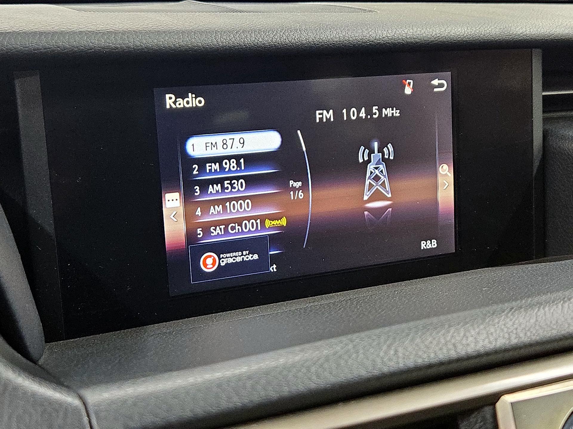 Thumbnail: 2017 Lexus IS - 15