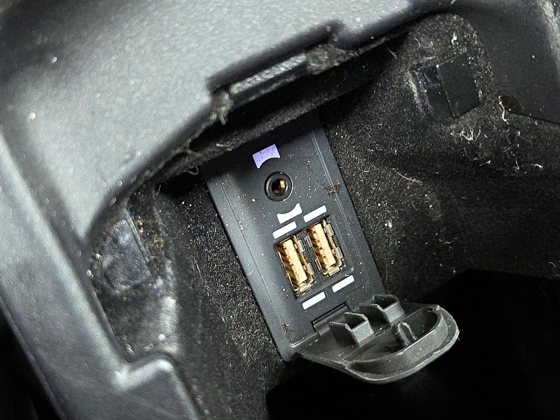 Thumbnail: 2017 Lexus IS - 18