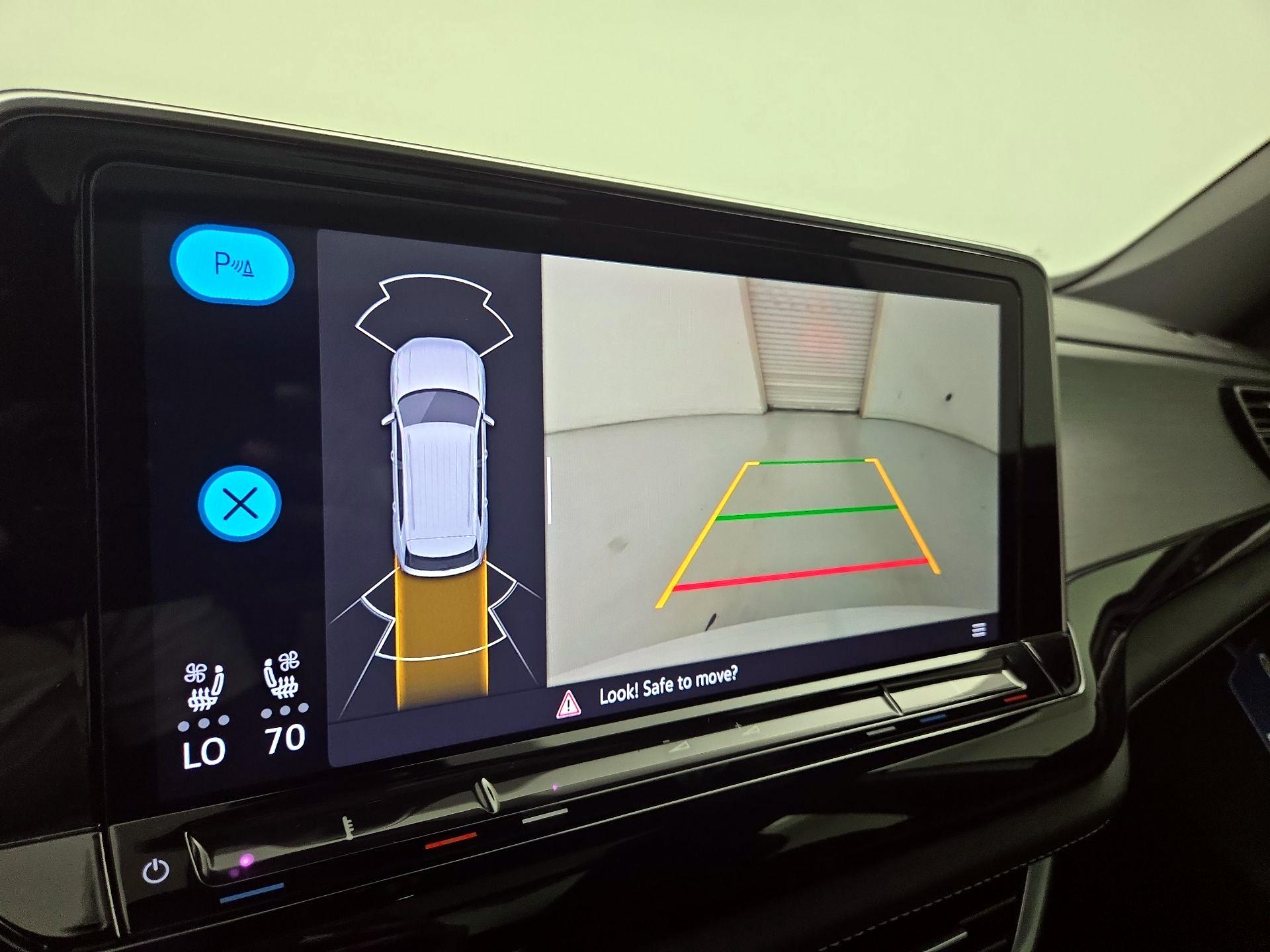 Thumbnail: 2024 Volkswagen Atlas - 14