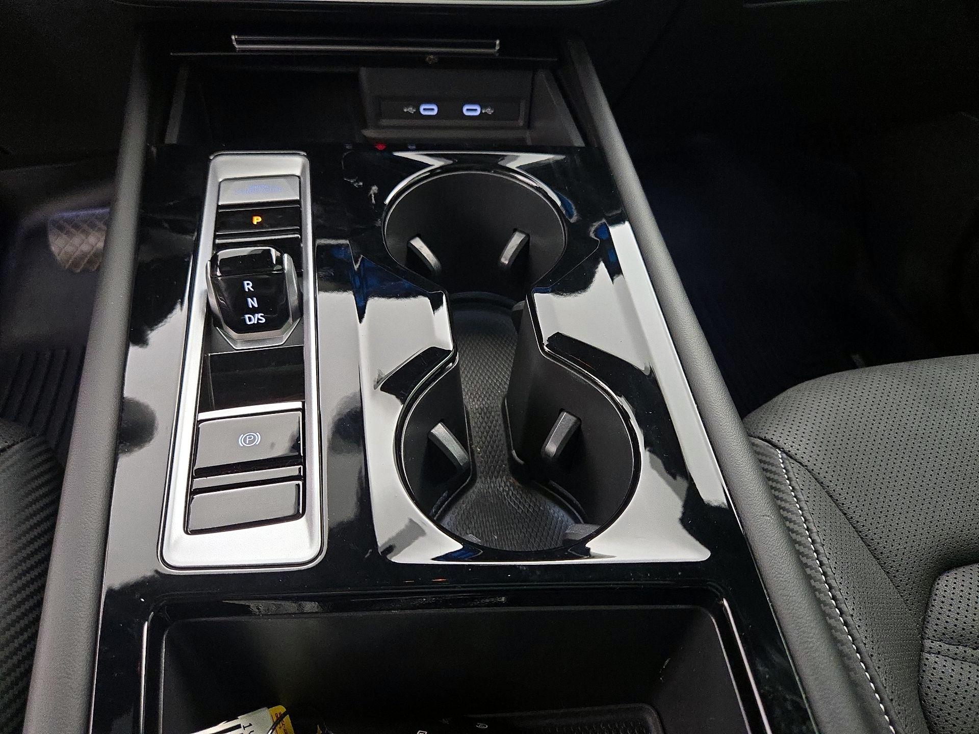 Thumbnail: 2024 Volkswagen Atlas - 17