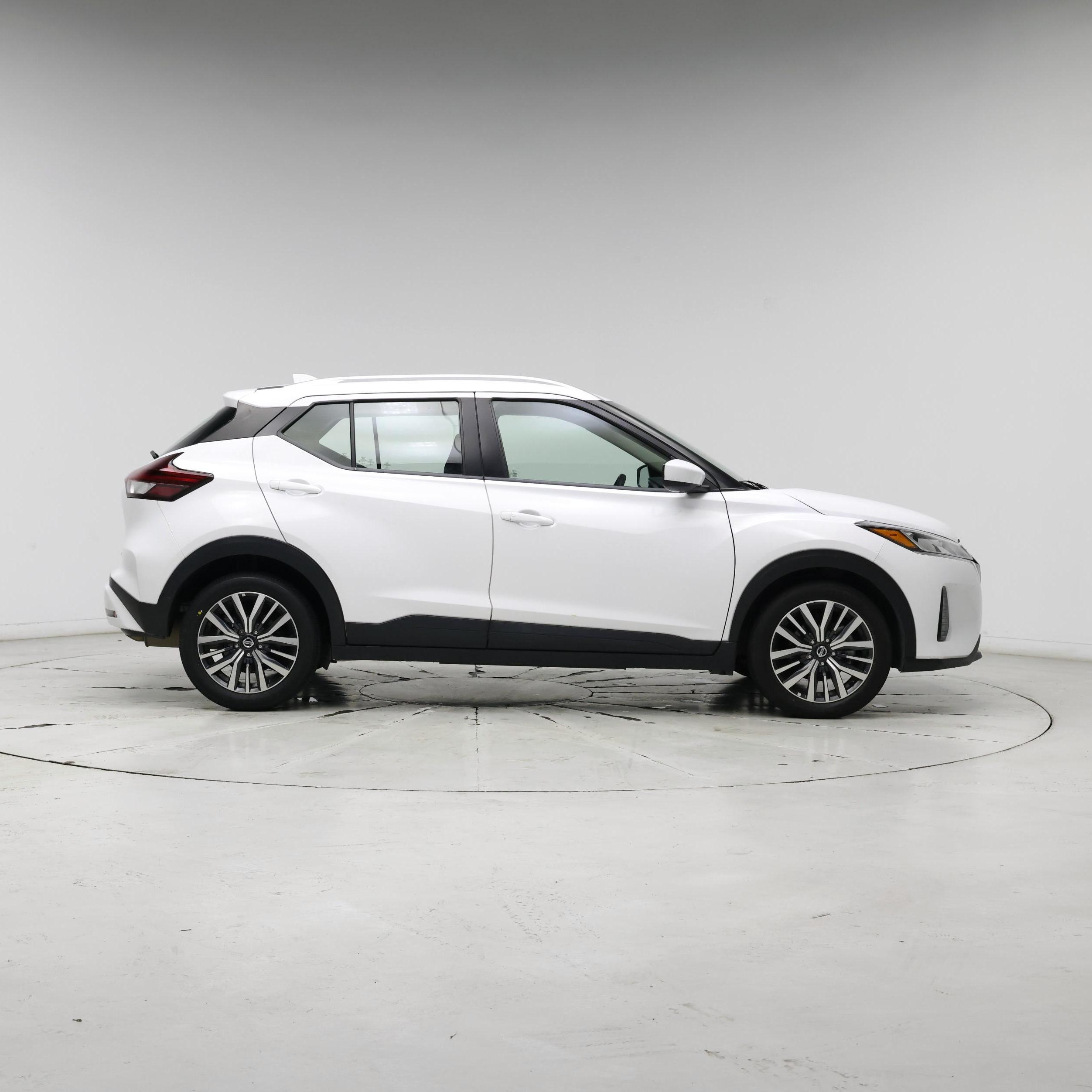 Thumbnail: 2021 Nissan Kicks - 7