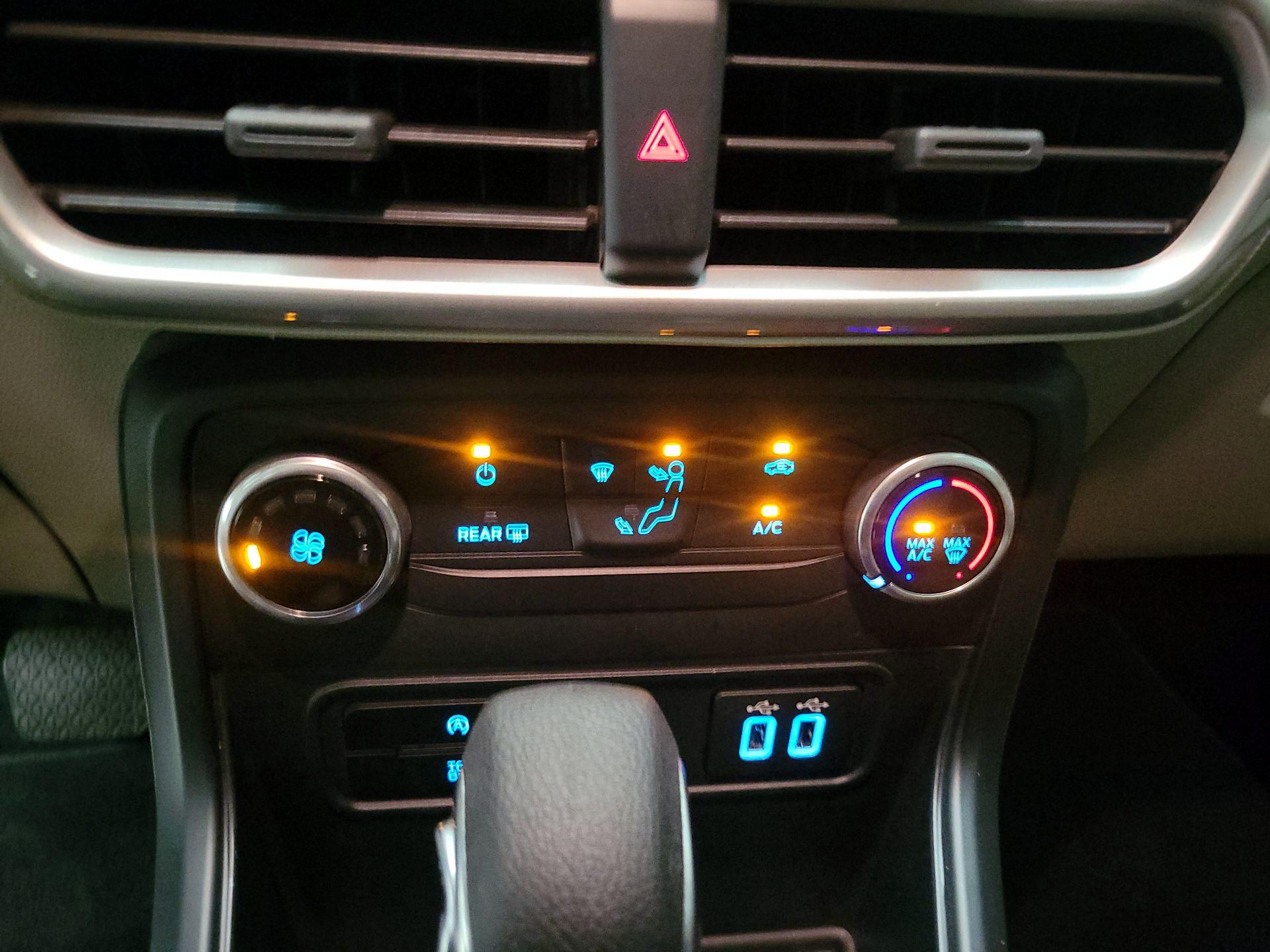 Thumbnail: 2021 Ford EcoSport - 16