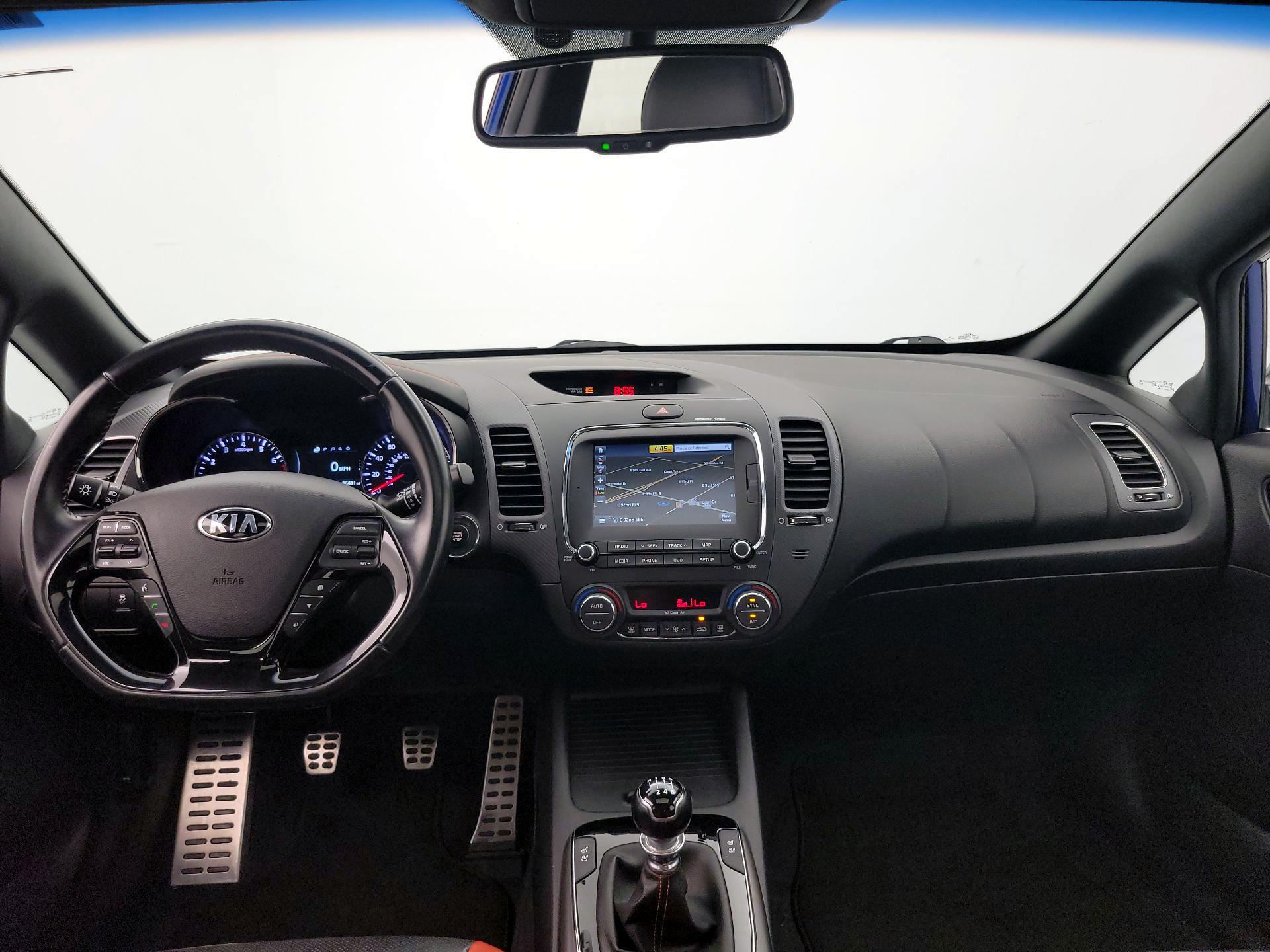 Thumbnail: 2017 Kia Forte - 9