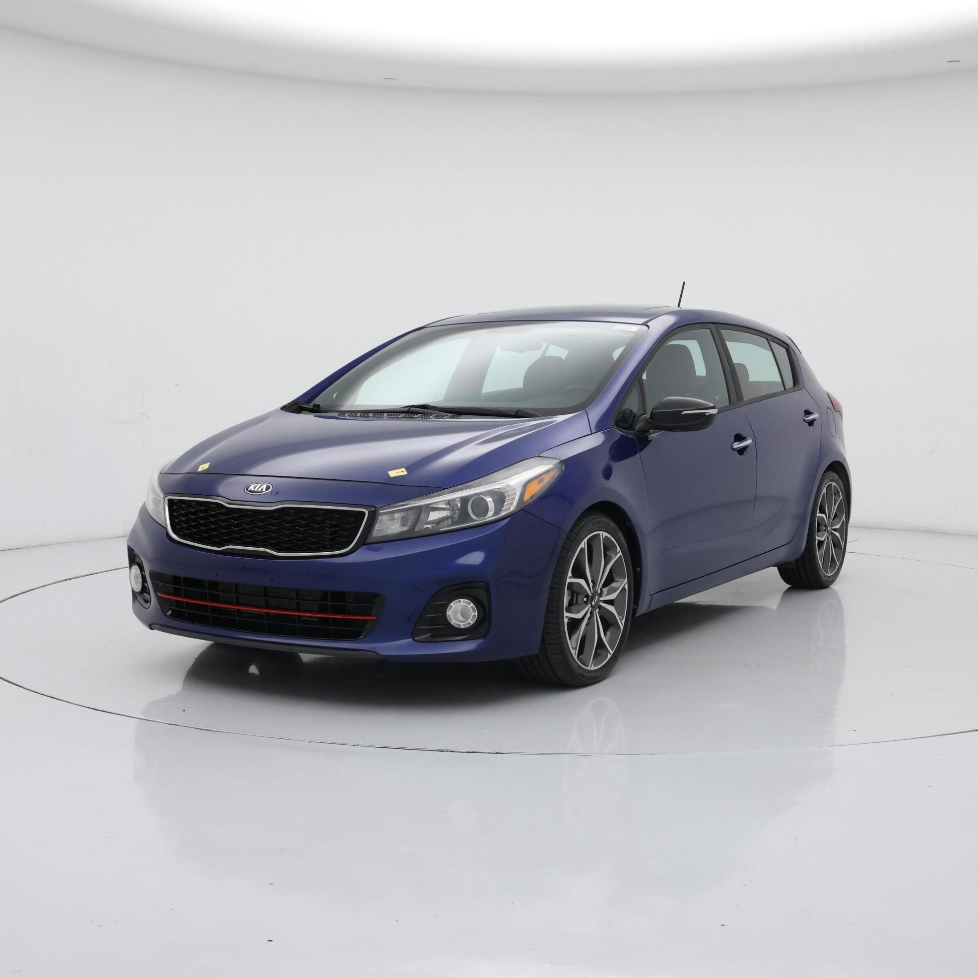 Thumbnail: 2017 Kia Forte - 4