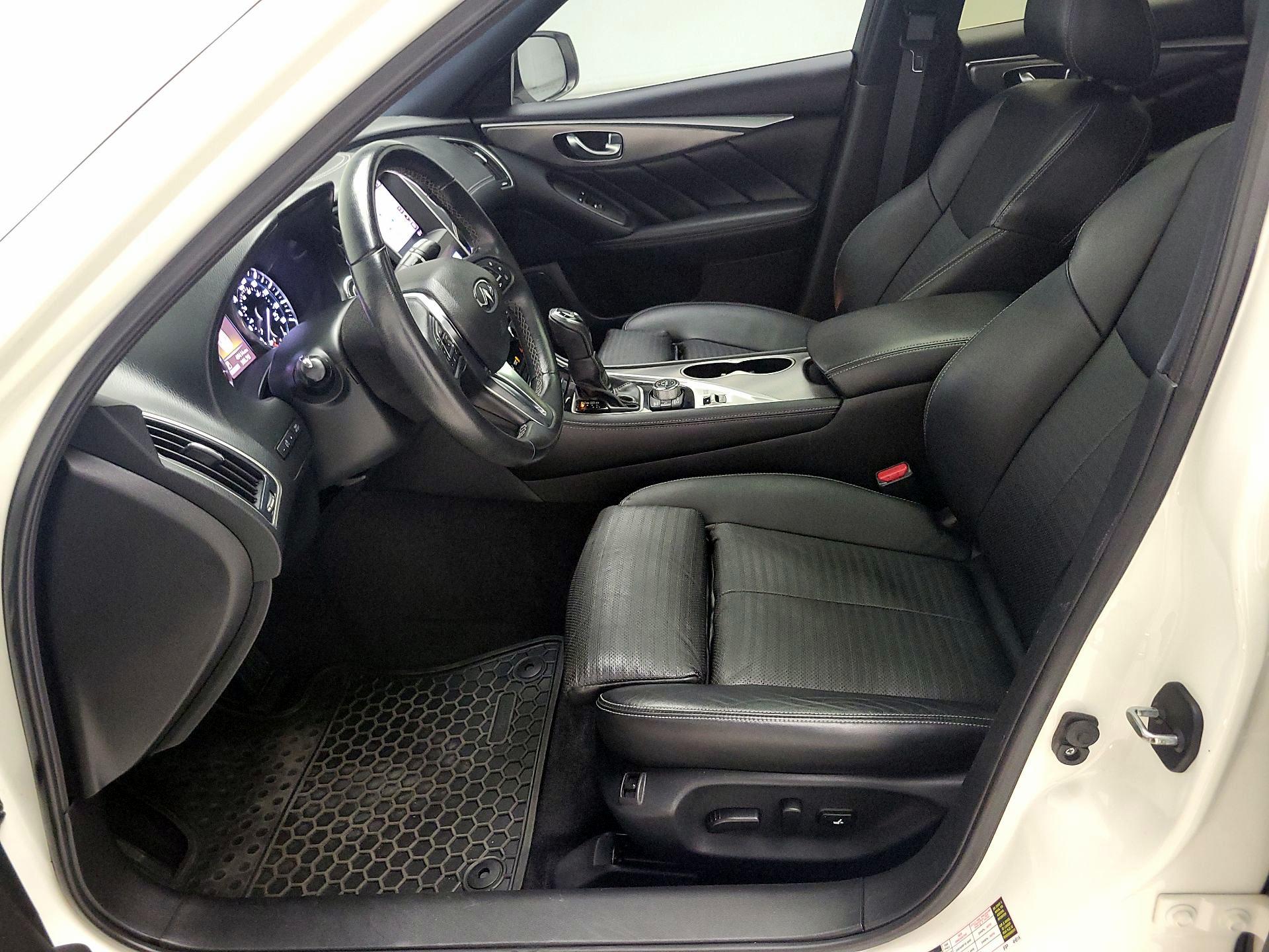 Thumbnail: 2020 INFINITI Q50 - 11