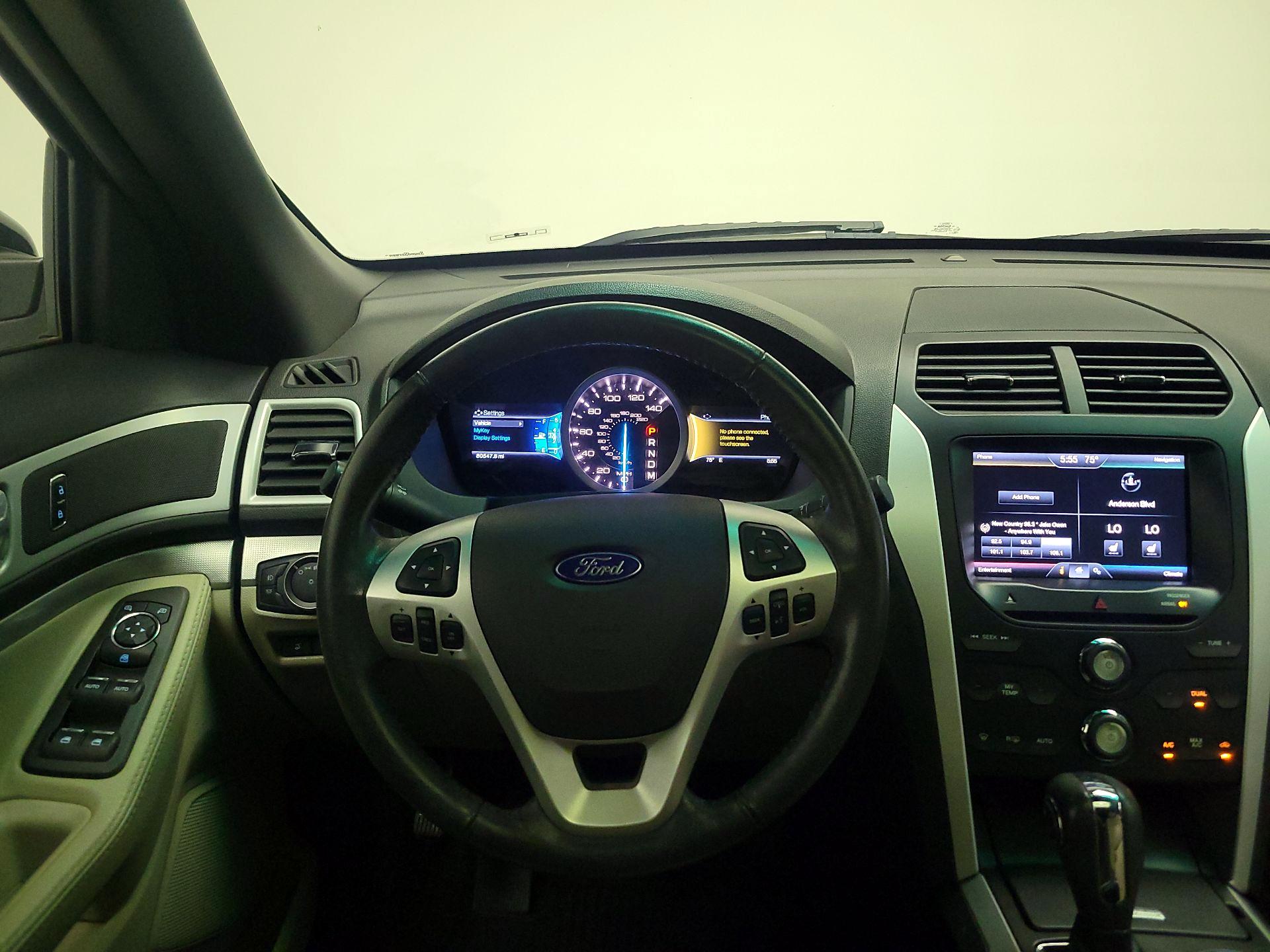 Thumbnail: 2015 Ford Explorer - 10