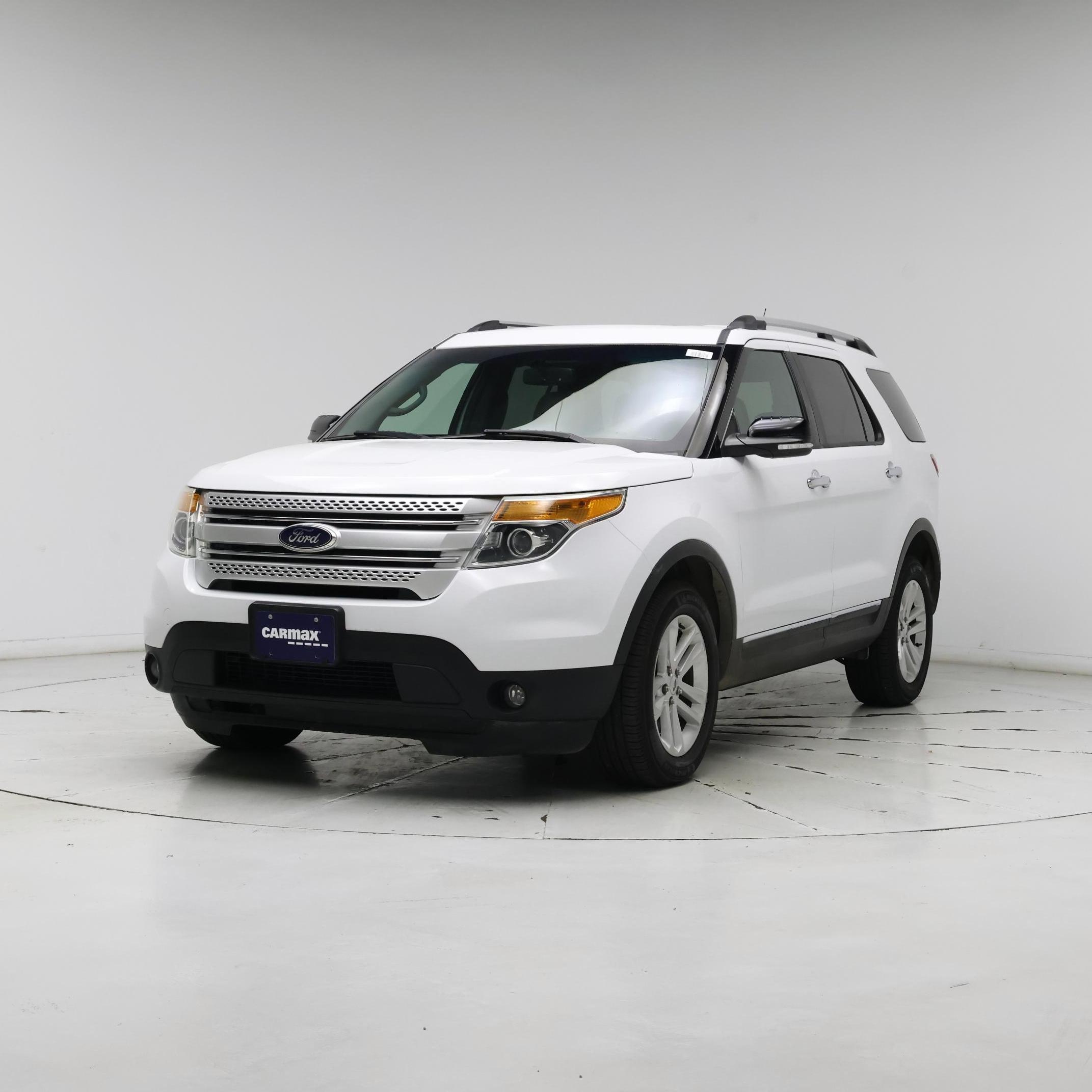 Thumbnail: 2015 Ford Explorer - 4