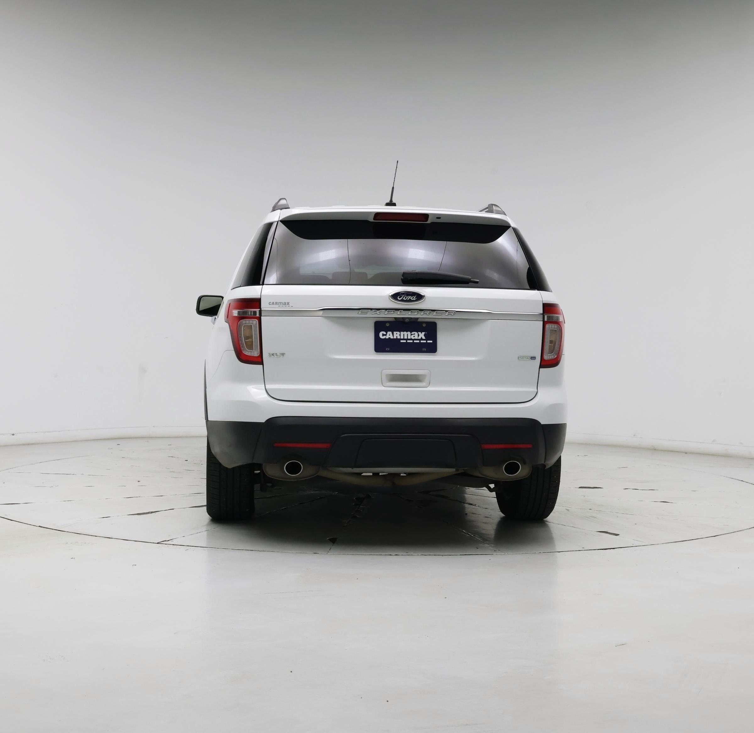 Thumbnail: 2015 Ford Explorer - 6